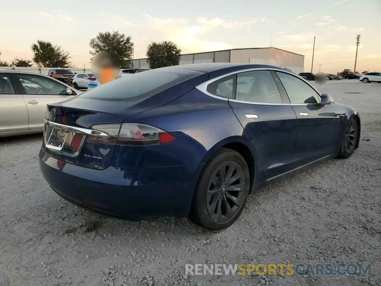 3 fotografías del automóvil dañado 5YJSA1E24KF330153 TESLA MODEL S 2019
