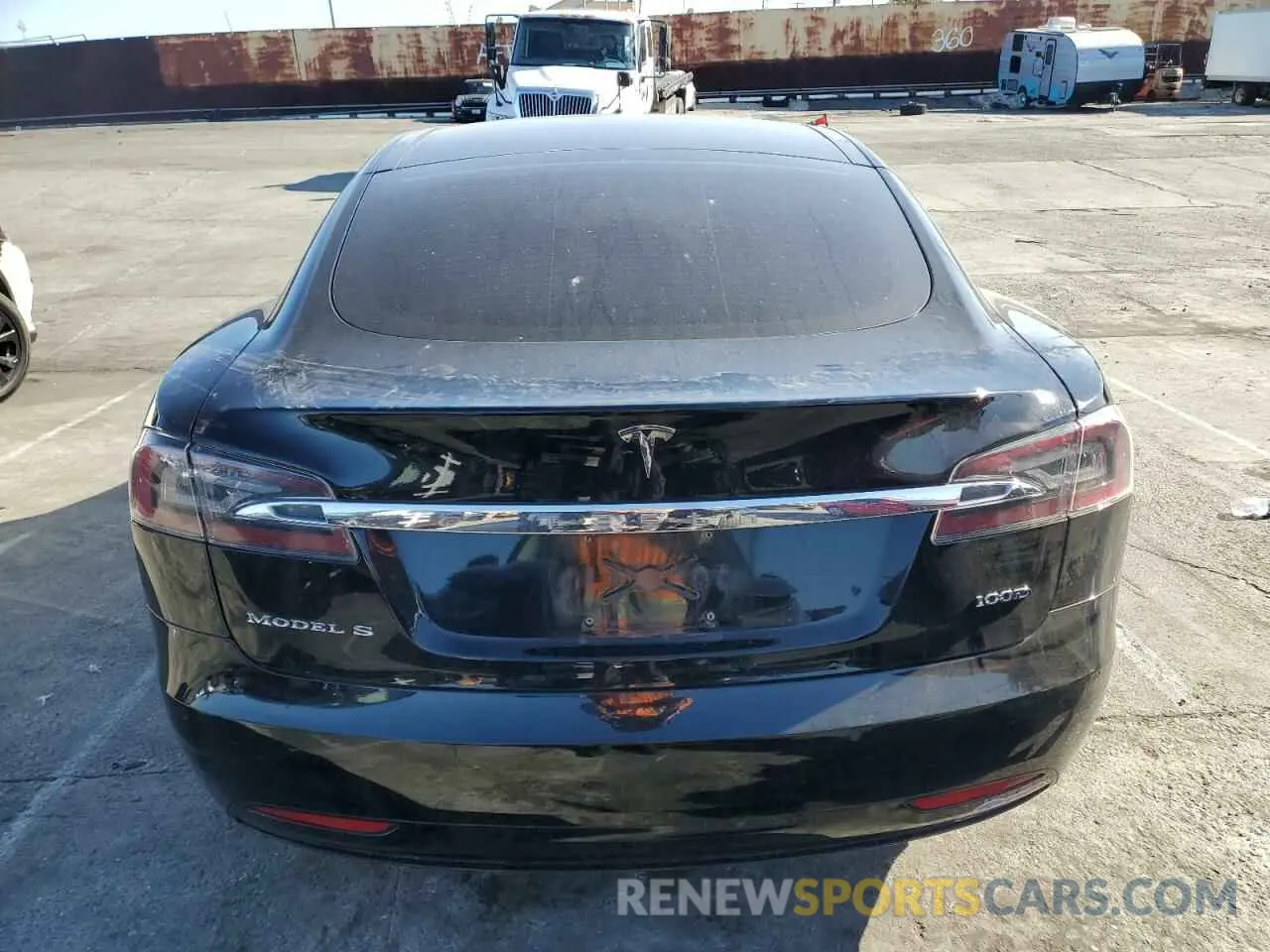 6 fotografías del automóvil dañado 5YJSA1E25KF299740 TESLA MODEL S 2019