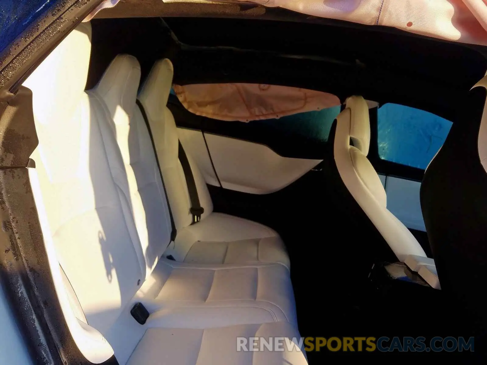 6 fotografías del automóvil dañado 5YJSA1E27KF347836 TESLA MODEL S 2019