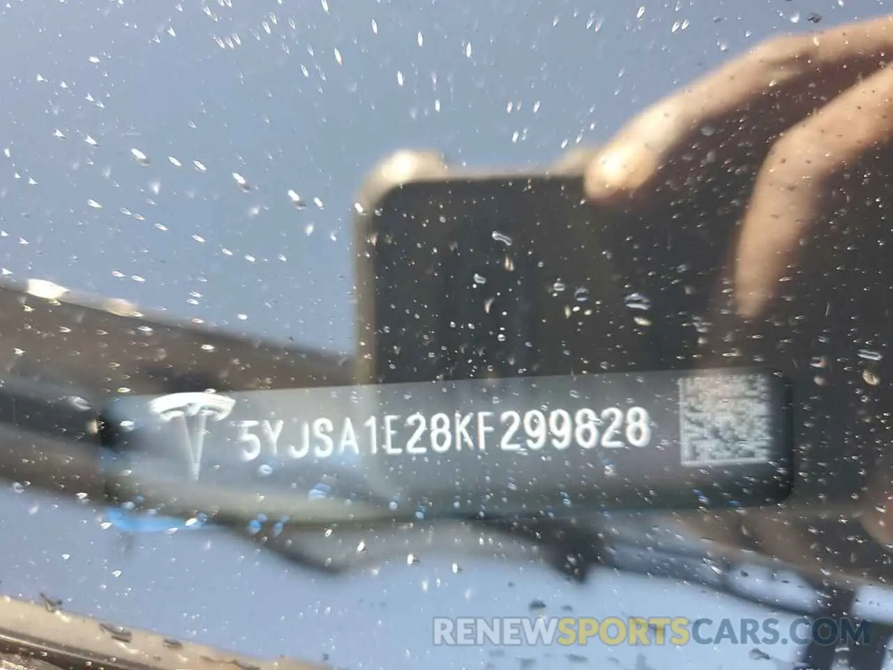 12 fotografías del automóvil dañado 5YJSA1E28KF299828 TESLA MODEL S 2019