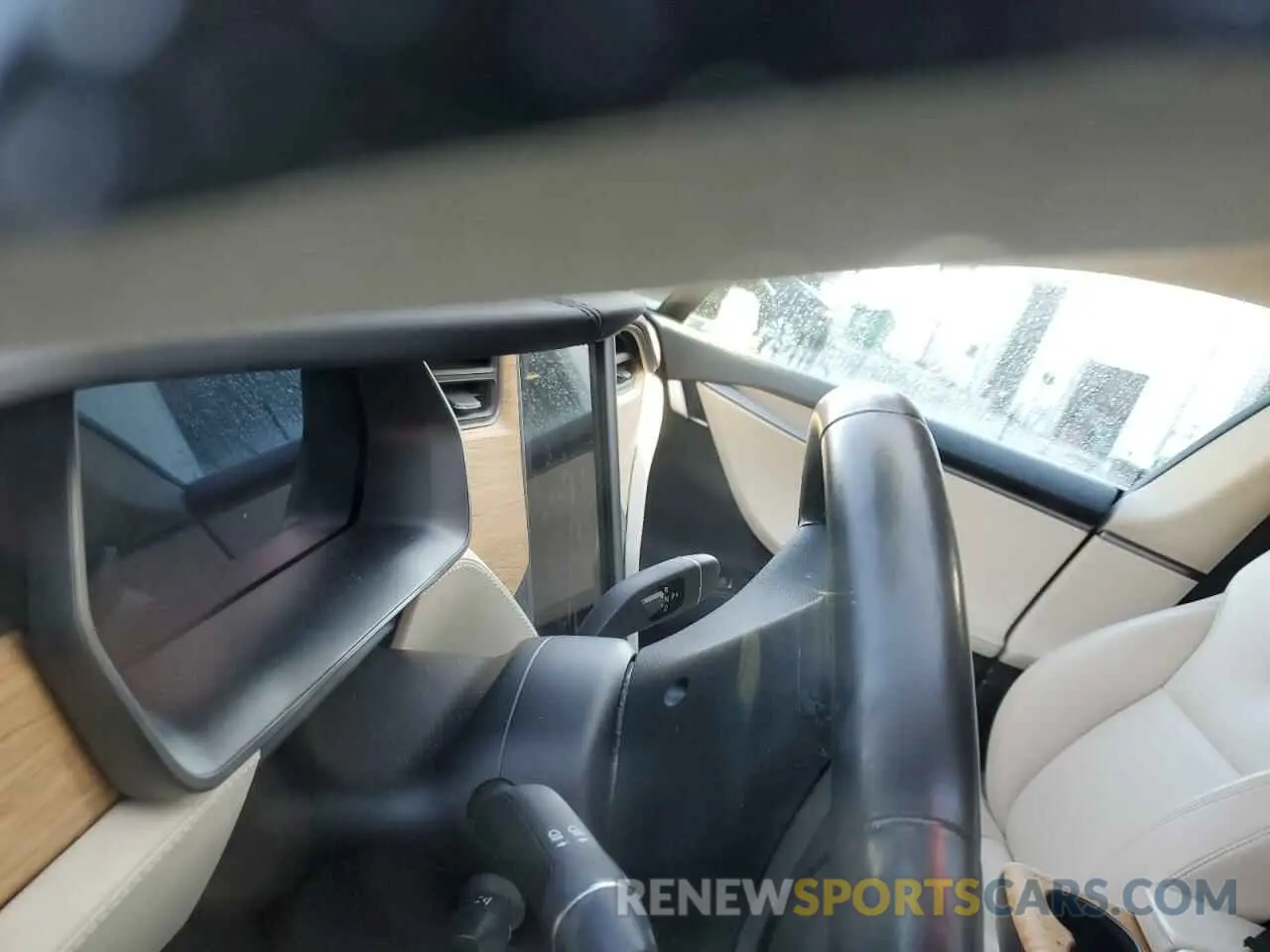 9 fotografías del automóvil dañado 5YJSA1E28KF299828 TESLA MODEL S 2019