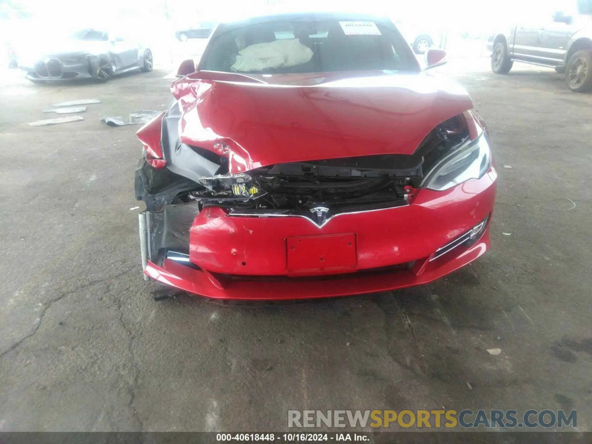 6 fotografías del automóvil dañado 5YJSA1E28KF335260 TESLA MODEL S 2019