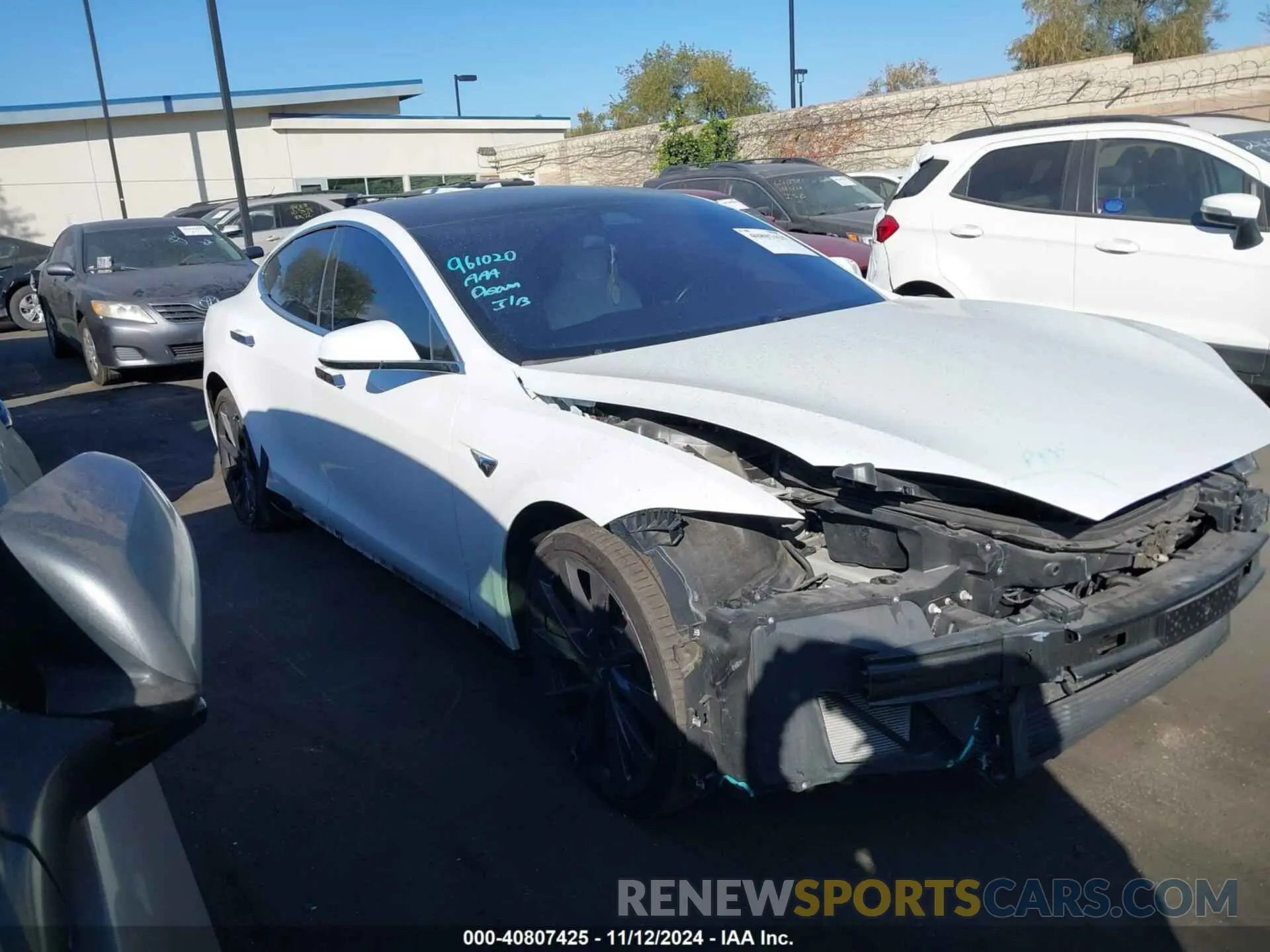 14 fotografías del automóvil dañado 5YJSA1E29KF309492 TESLA MODEL S 2019