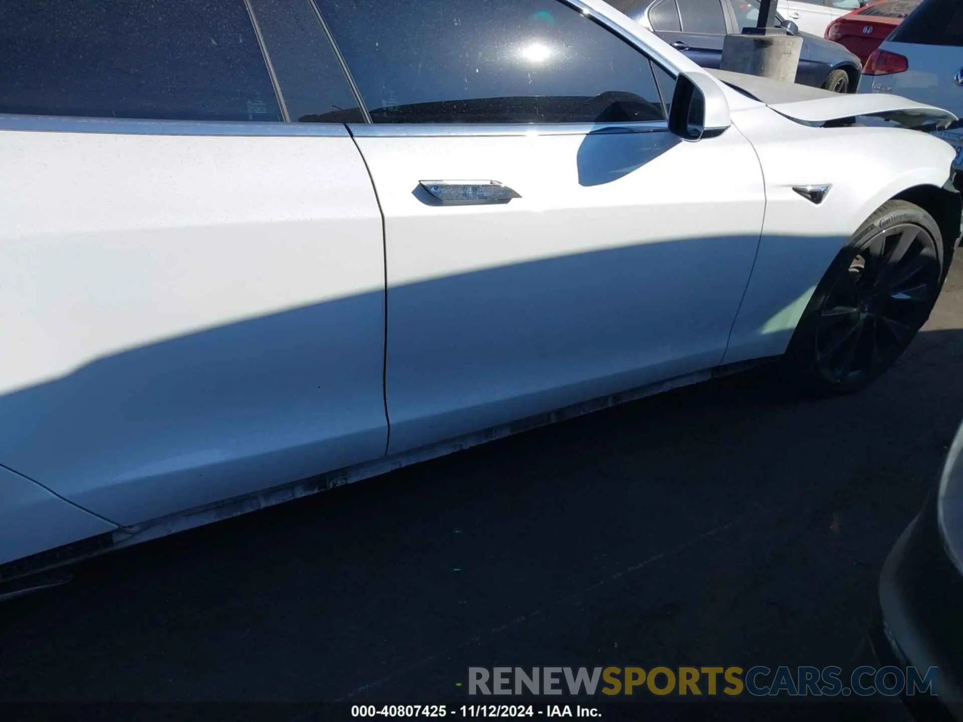 21 fotografías del automóvil dañado 5YJSA1E29KF309492 TESLA MODEL S 2019