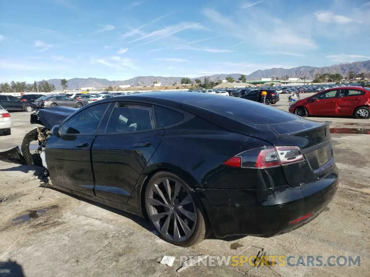 3 fotografías del automóvil dañado 5YJSA1E2XKF335082 TESLA MODEL S 2019