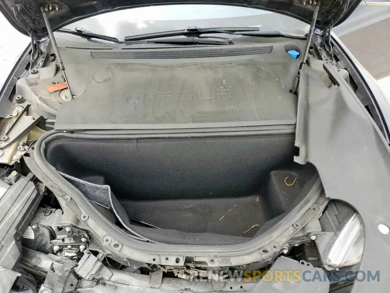 11 fotografías del automóvil dañado 5YJSA1E44KF349058 TESLA MODEL S 2019