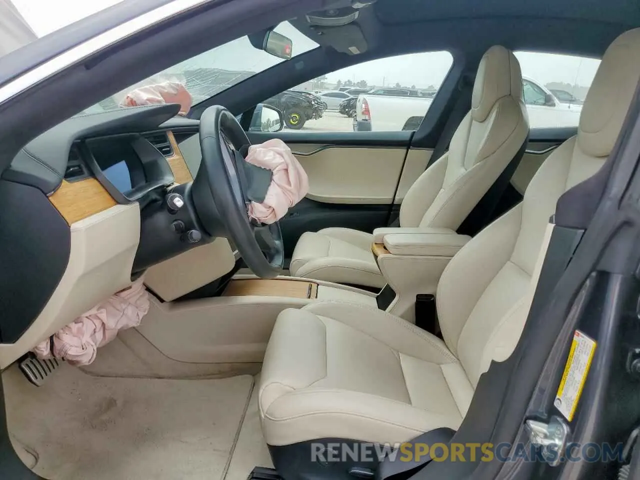 7 fotografías del automóvil dañado 5YJSA1E44KF349058 TESLA MODEL S 2019