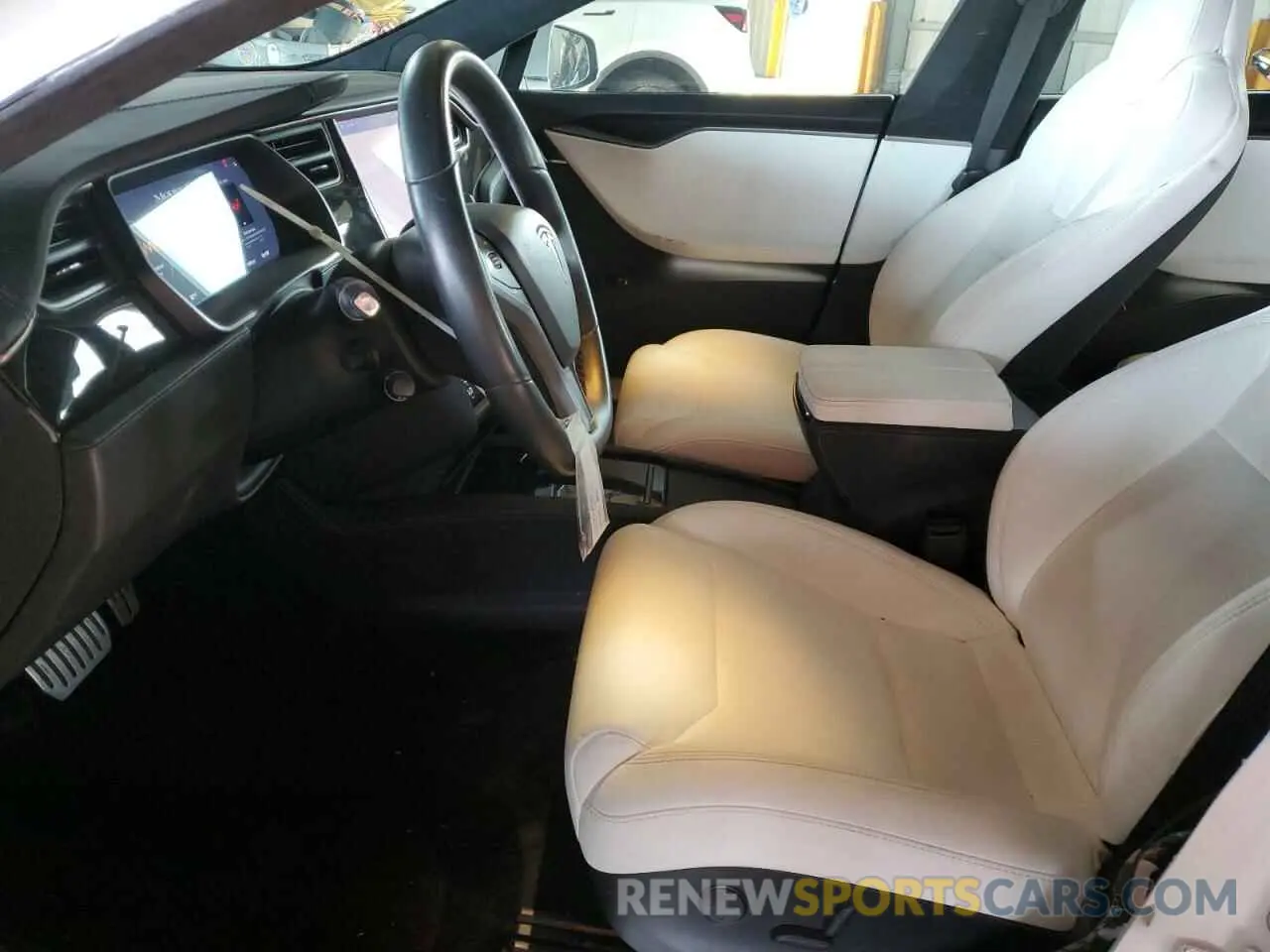 7 fotografías del automóvil dañado 5YJSA1E45KF330633 TESLA MODEL S 2019