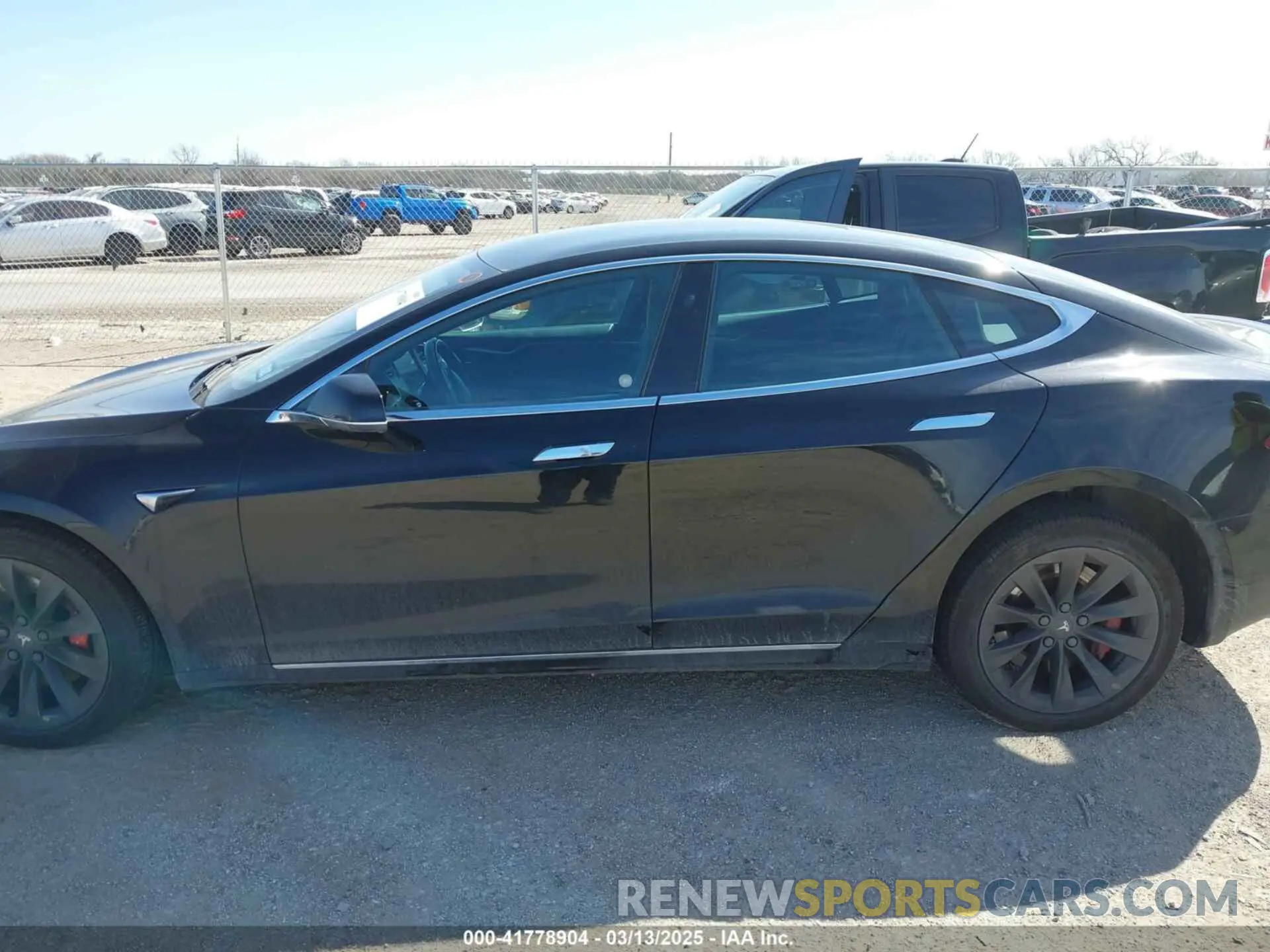 14 fotografías del automóvil dañado 5YJSA1E49KF338914 TESLA MODEL S 2019