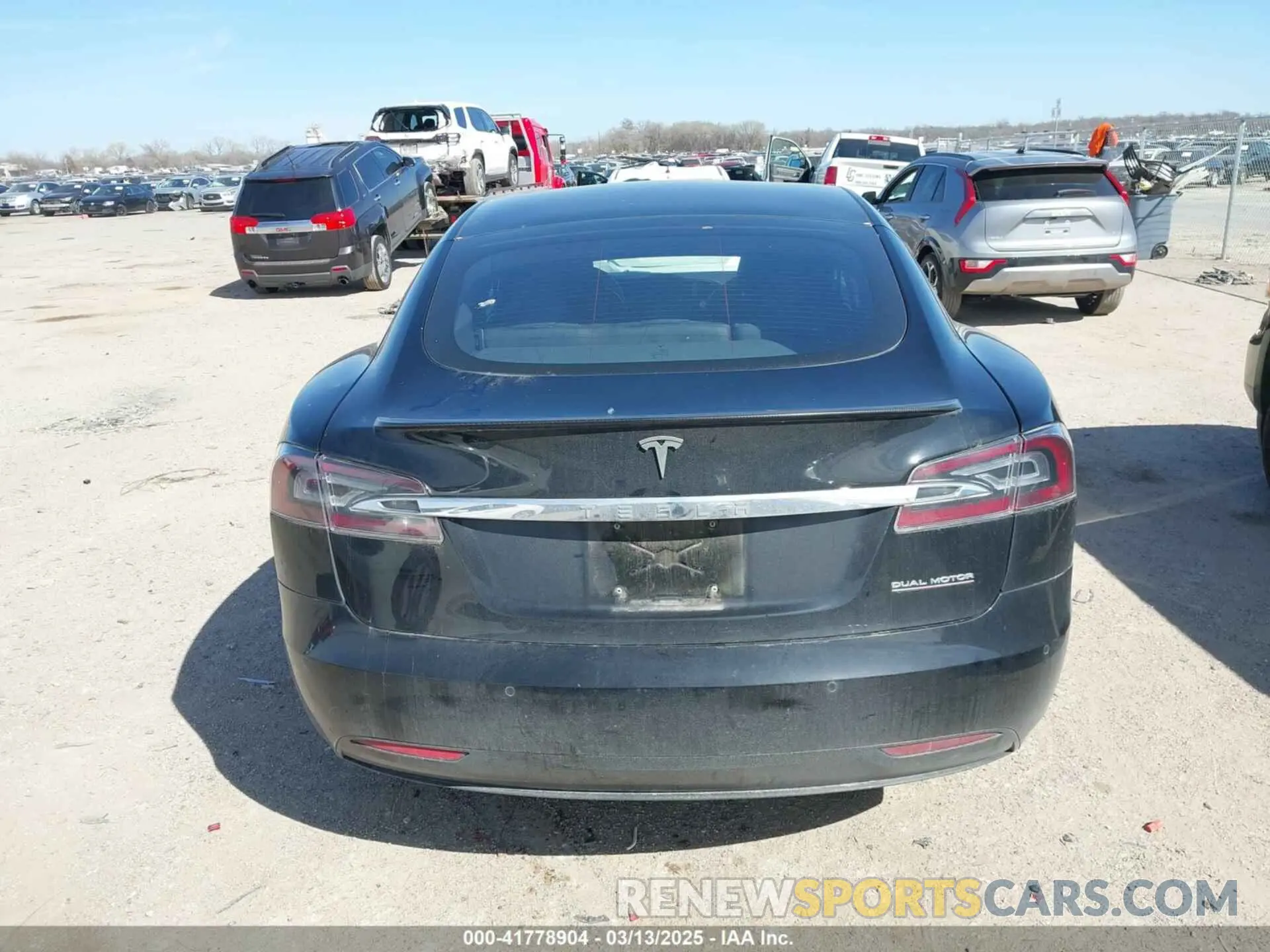16 fotografías del automóvil dañado 5YJSA1E49KF338914 TESLA MODEL S 2019