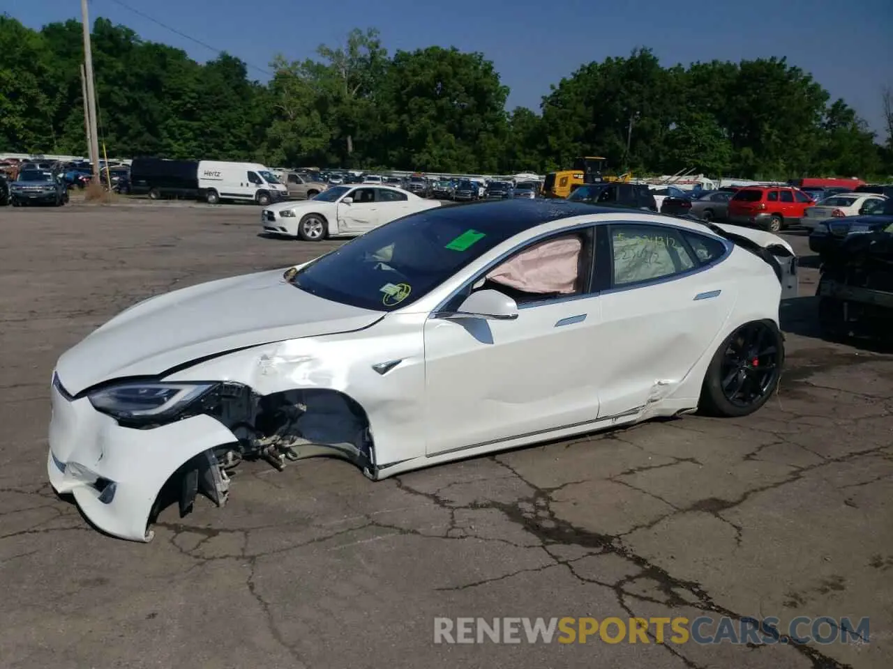 9 fotografías del automóvil dañado 5YJSA1E4XKF344172 TESLA MODEL S 2019