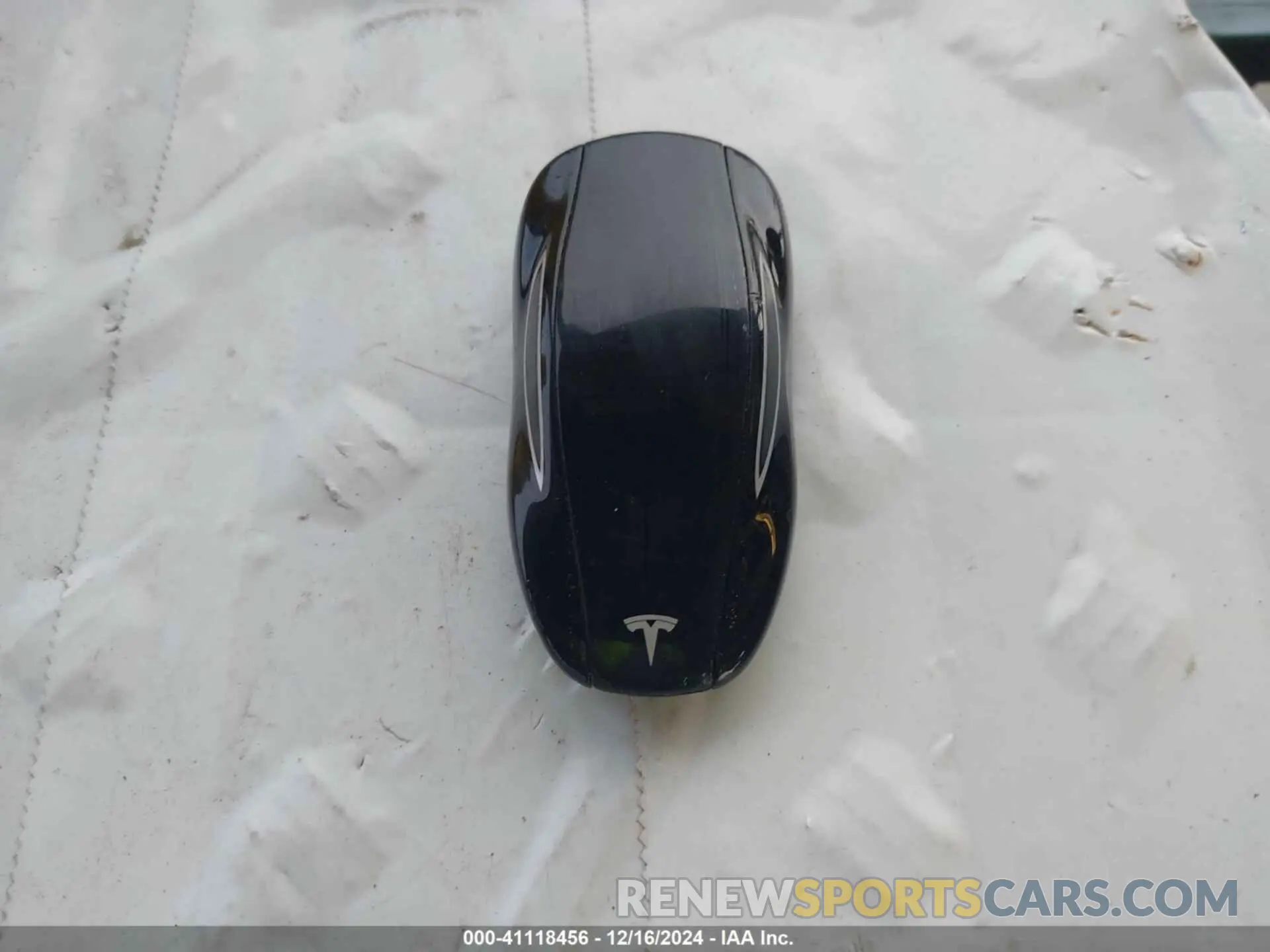 11 fotografías del automóvil dañado 5YJSA1E4XKF348688 TESLA MODEL S 2019