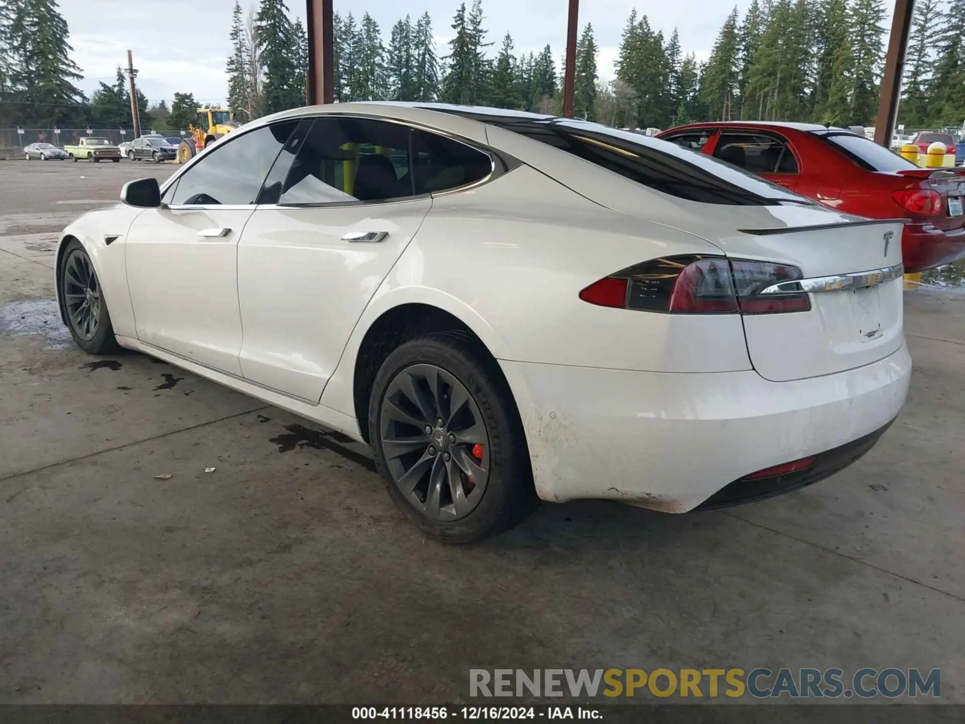 3 fotografías del automóvil dañado 5YJSA1E4XKF348688 TESLA MODEL S 2019