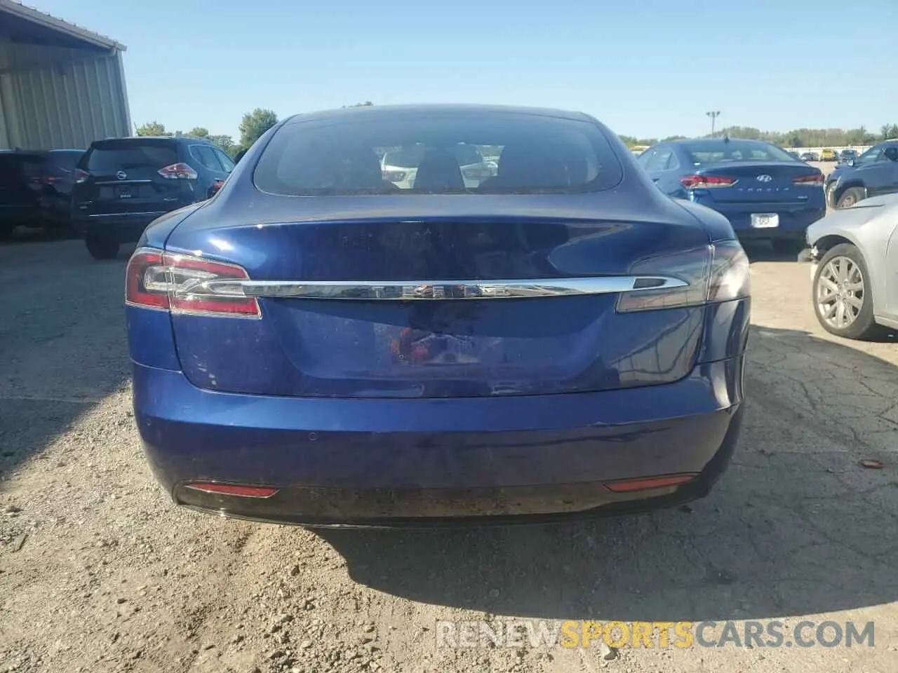 6 fotografías del automóvil dañado 5YJSA1E20LF361496 TESLA MODEL S 2020