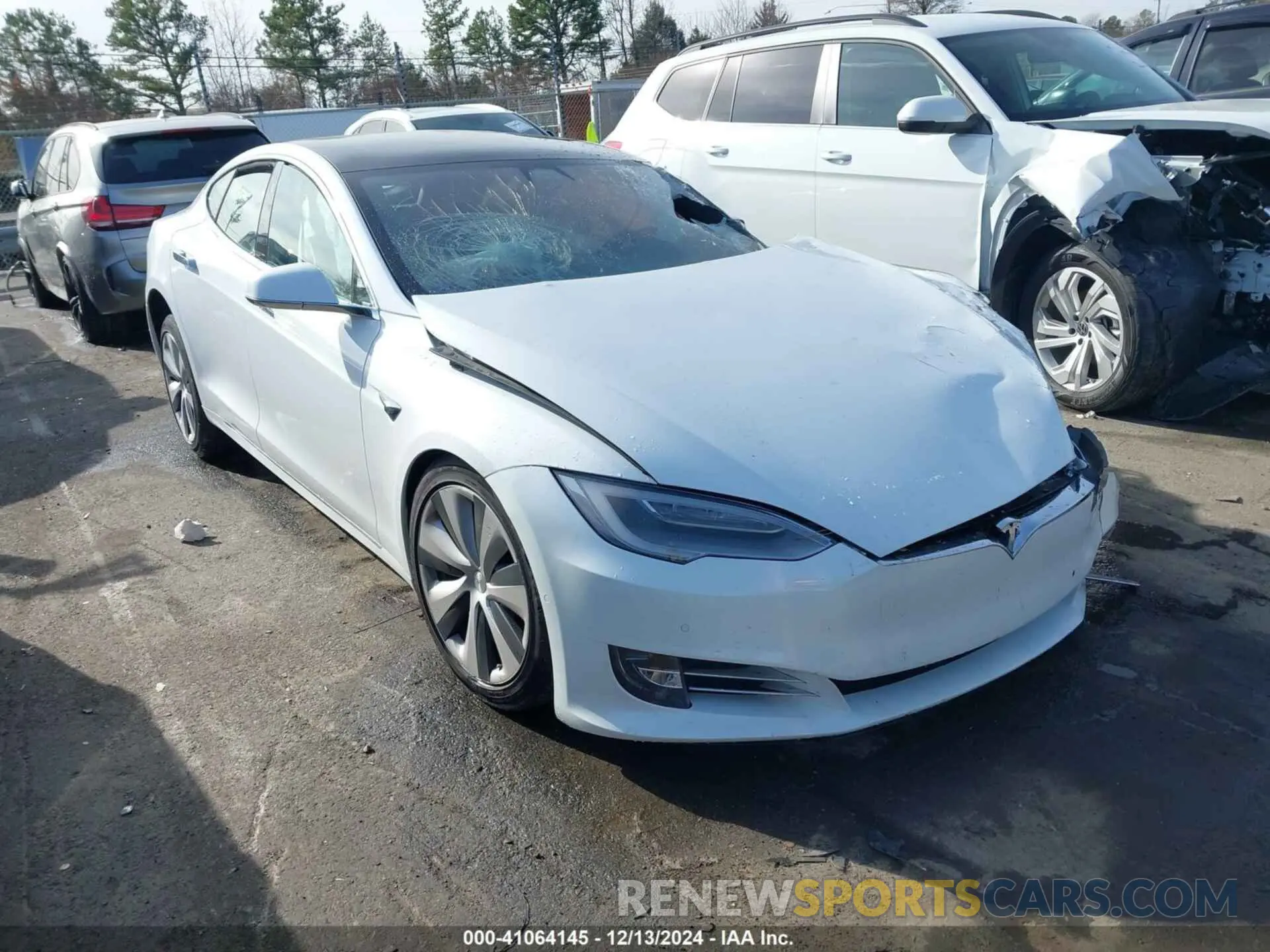 1 fotografías del automóvil dañado 5YJSA1E20LF411815 TESLA MODEL S 2020