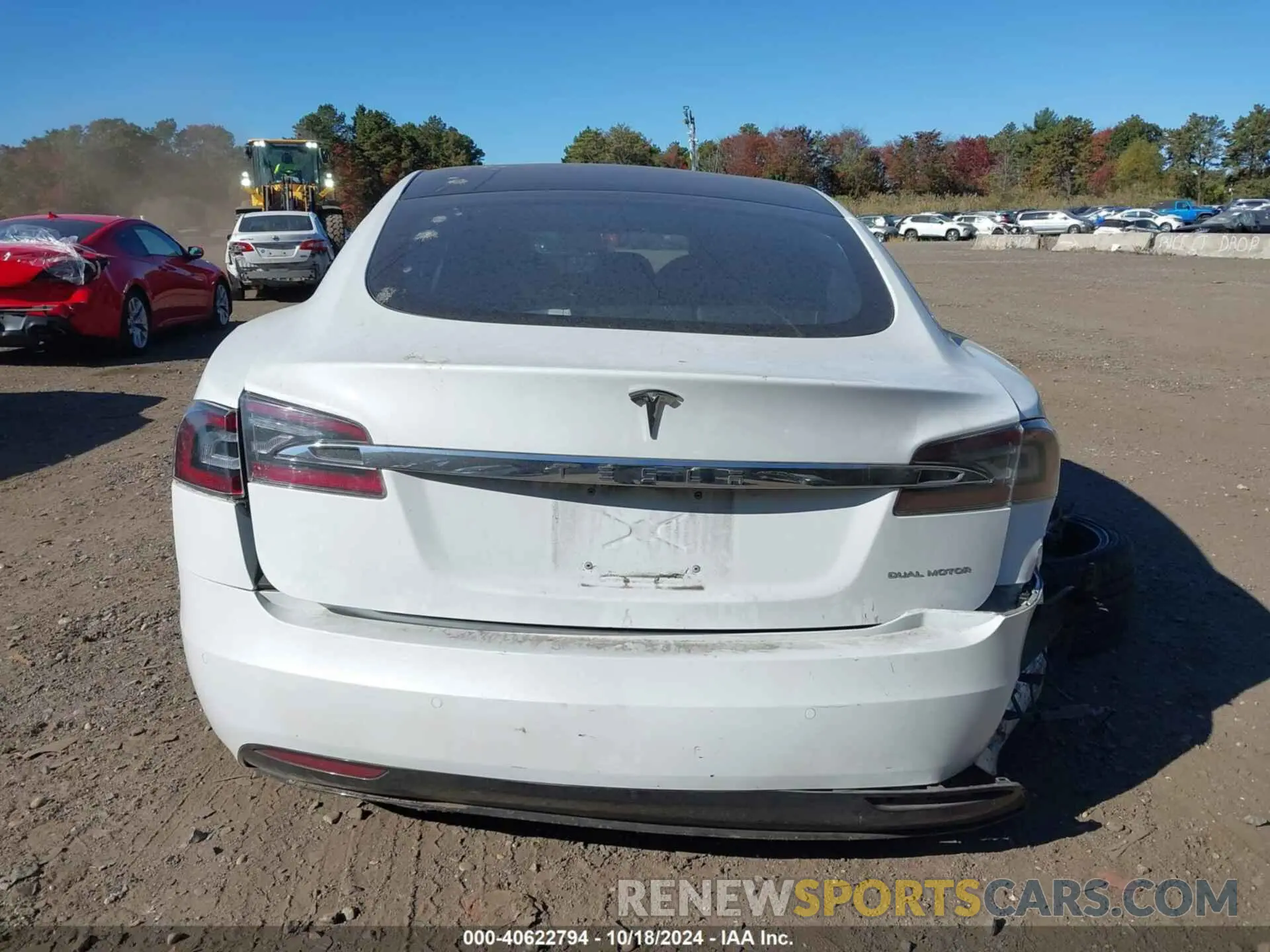 16 fotografías del automóvil dañado 5YJSA1E21LF411791 TESLA MODEL S 2020