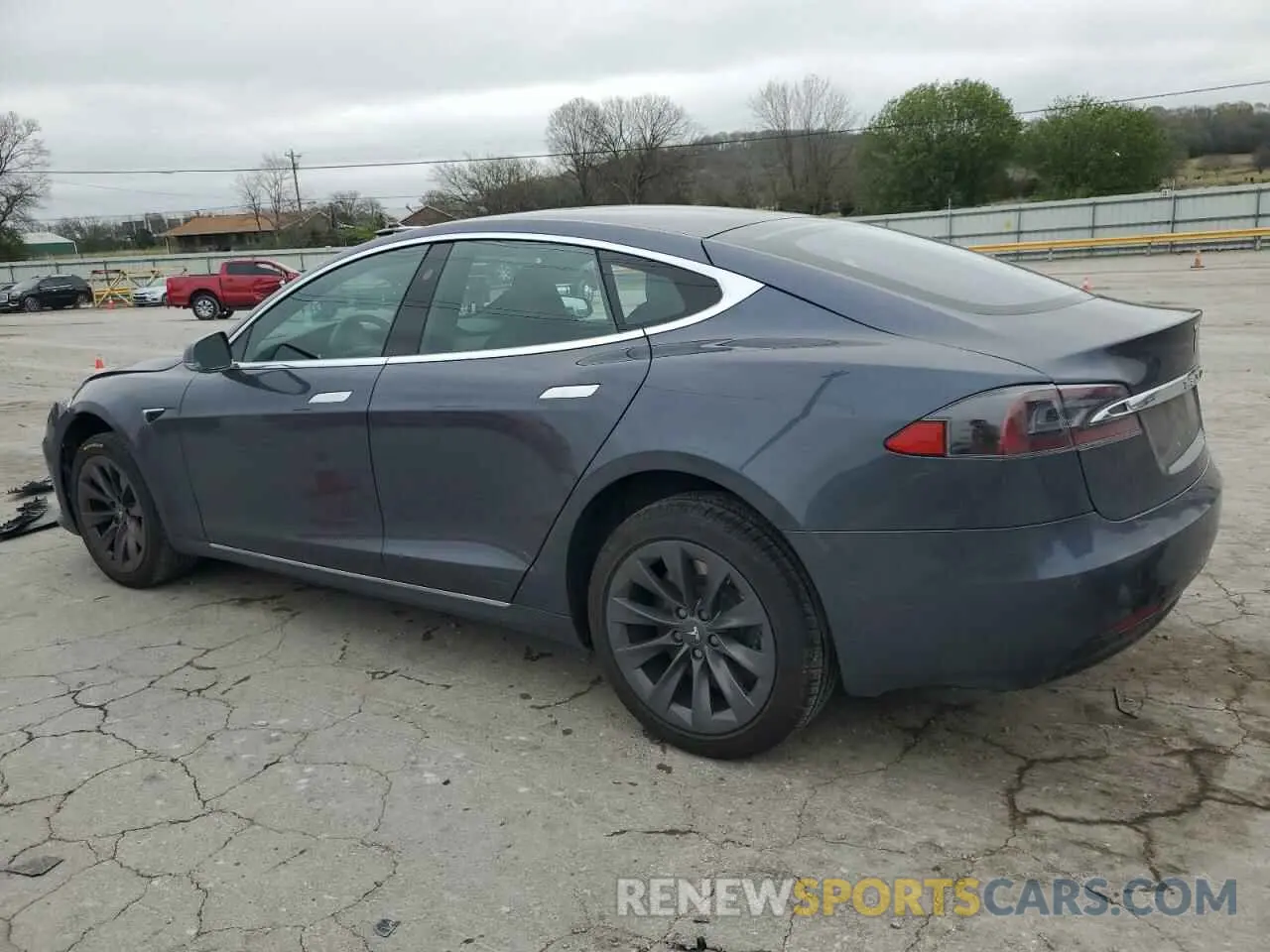 2 fotografías del automóvil dañado 5YJSA1E22LF369714 TESLA MODEL S 2020
