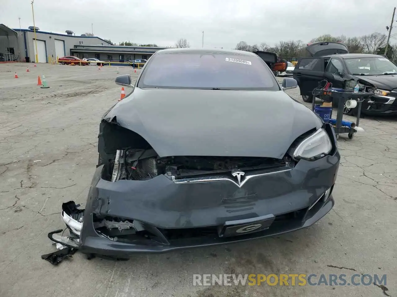 5 fotografías del automóvil dañado 5YJSA1E22LF369714 TESLA MODEL S 2020