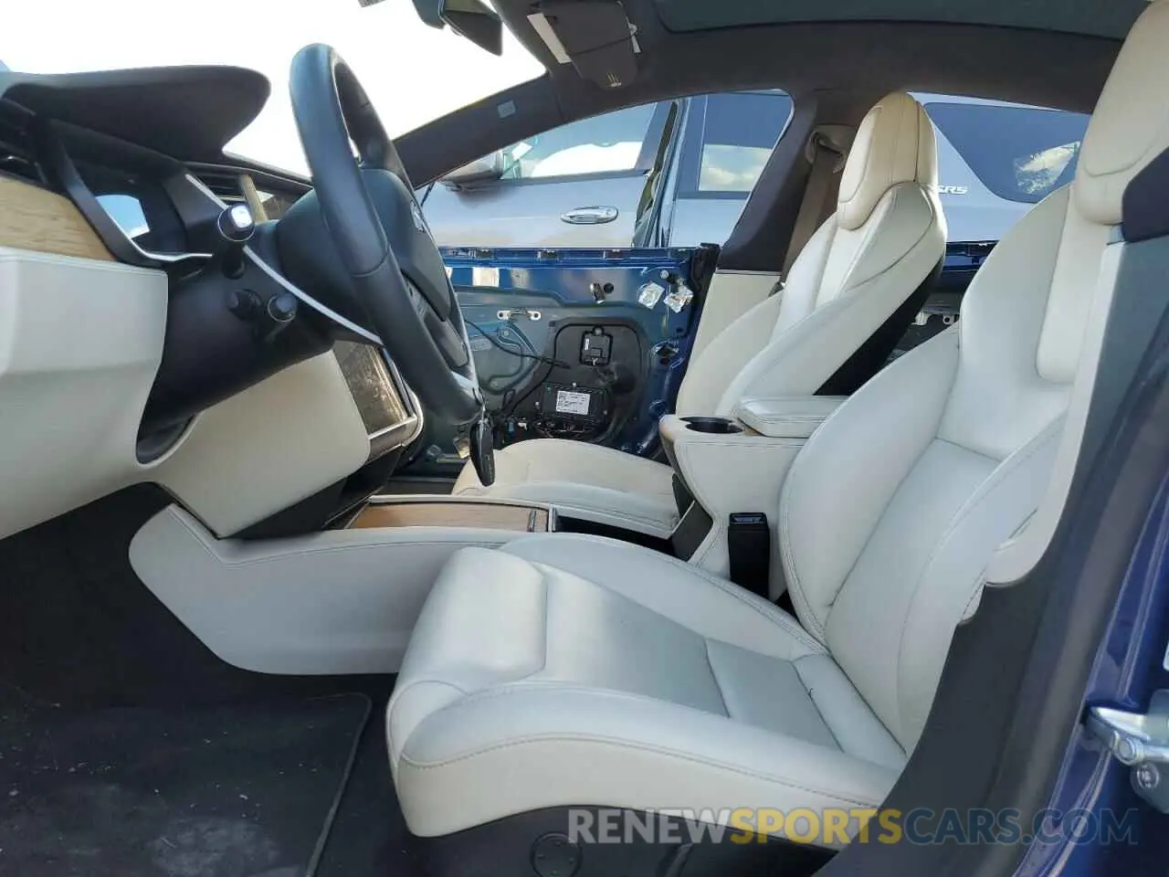 7 fotografías del automóvil dañado 5YJSA1E23LF362965 TESLA MODEL S 2020
