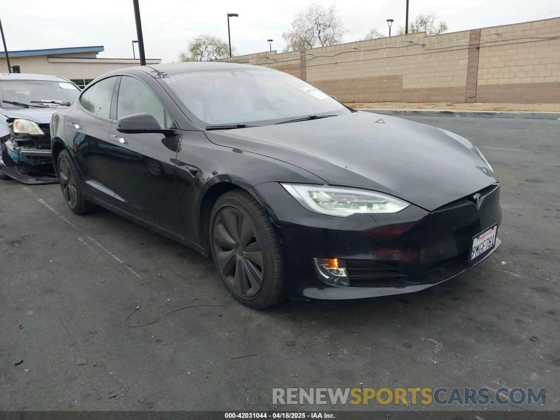 1 fotografías del automóvil dañado 5YJSA1E23LF390913 TESLA MODEL S 2020