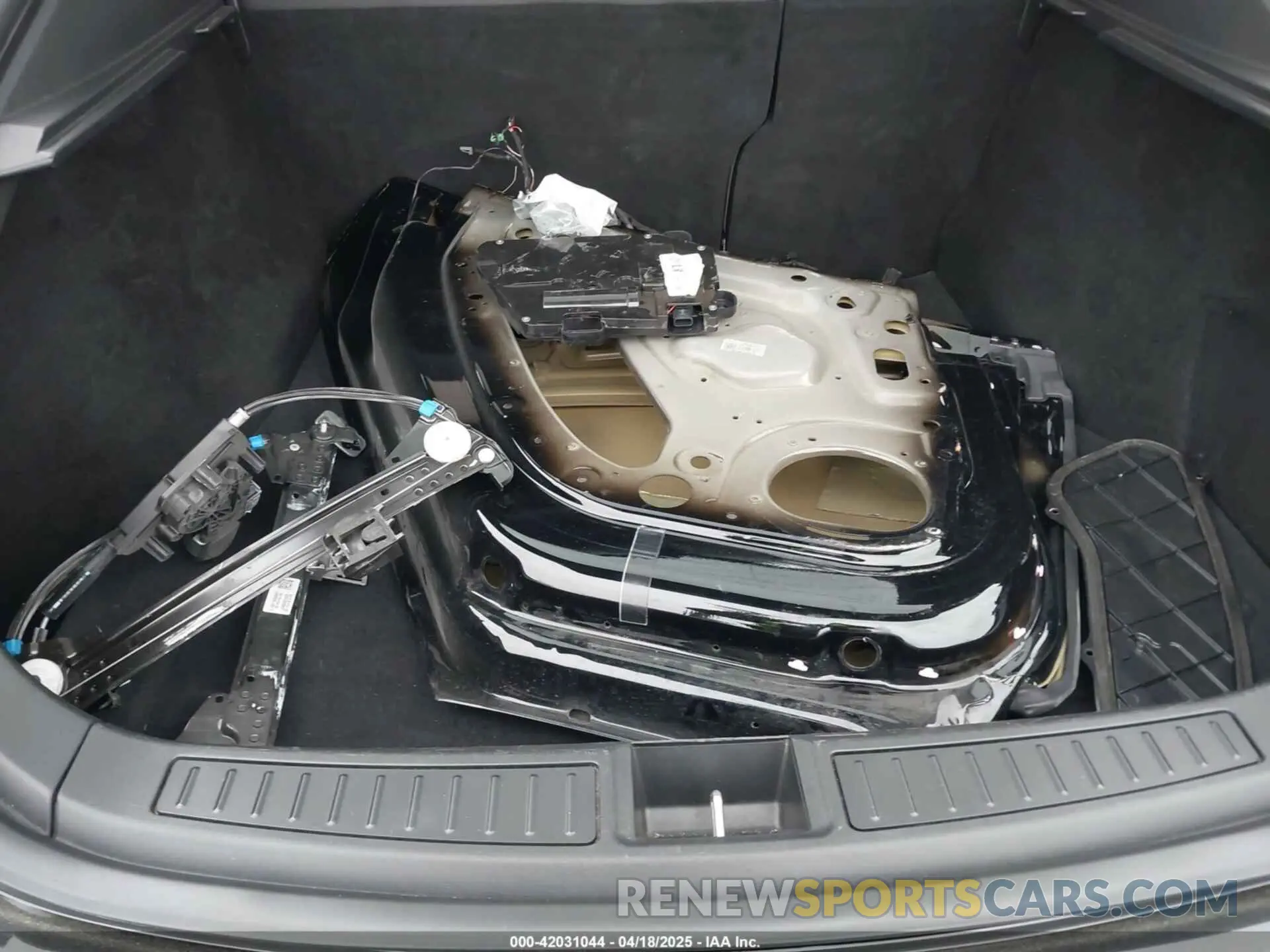 12 fotografías del automóvil dañado 5YJSA1E23LF390913 TESLA MODEL S 2020