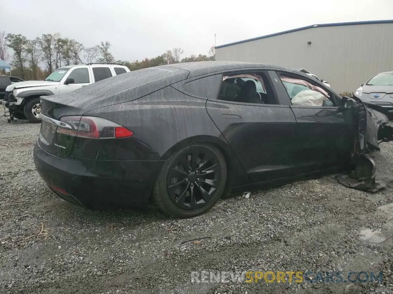 3 fotografías del automóvil dañado 5YJSA1E23LF409332 TESLA MODEL S 2020