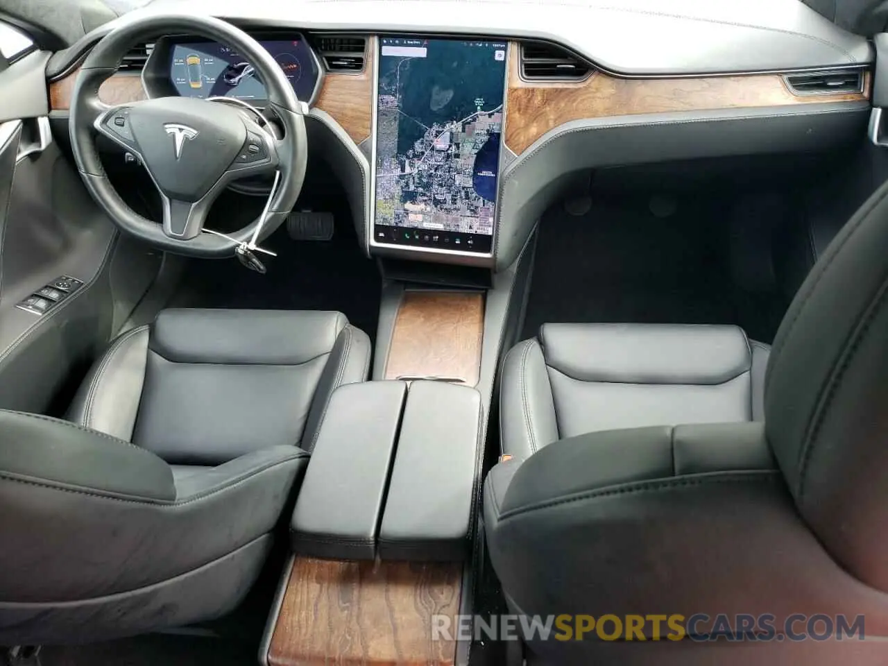 8 fotografías del automóvil dañado 5YJSA1E24LF399748 TESLA MODEL S 2020