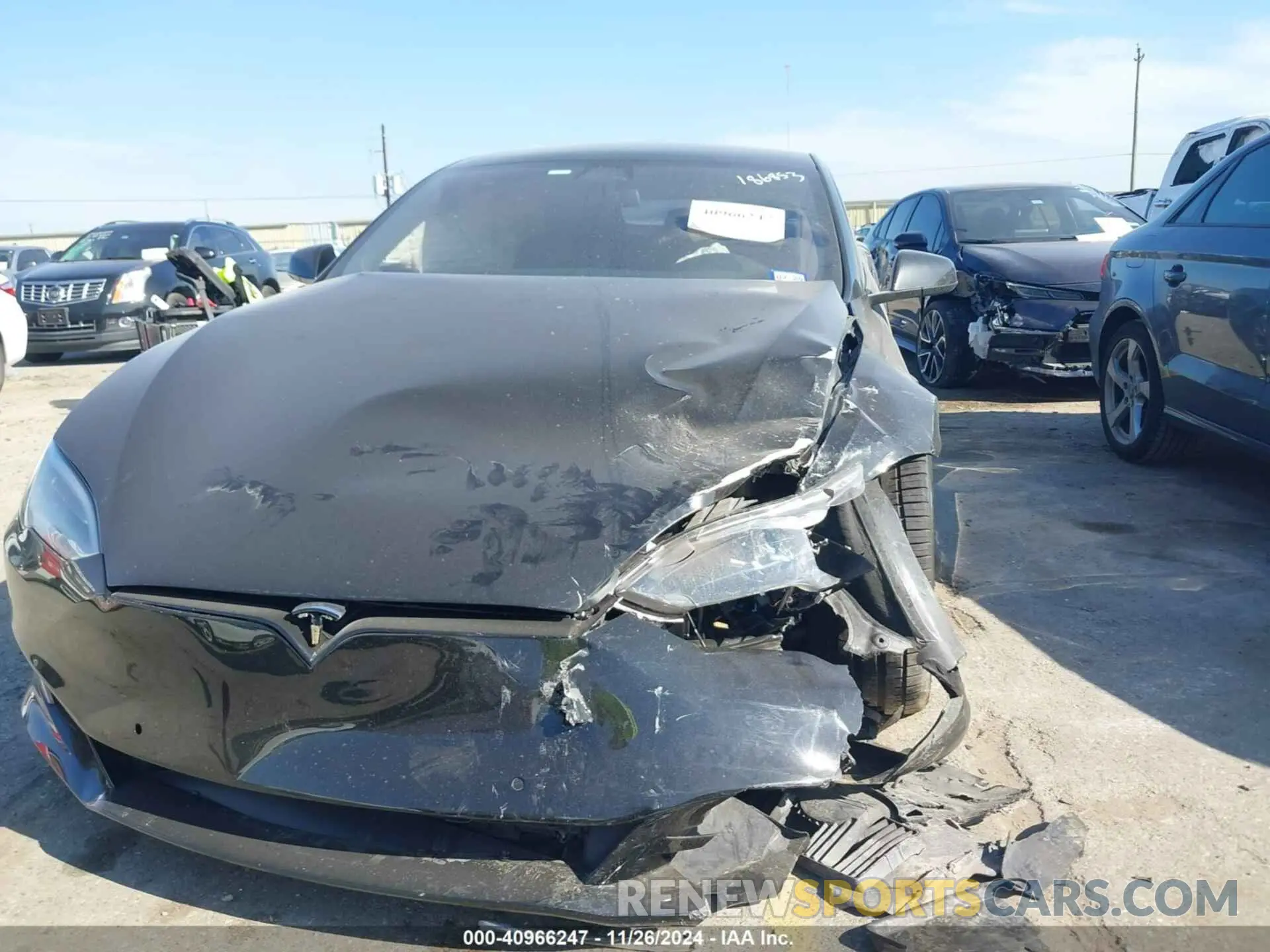 6 fotografías del automóvil dañado 5YJSA1E28LF414851 TESLA MODEL S 2020