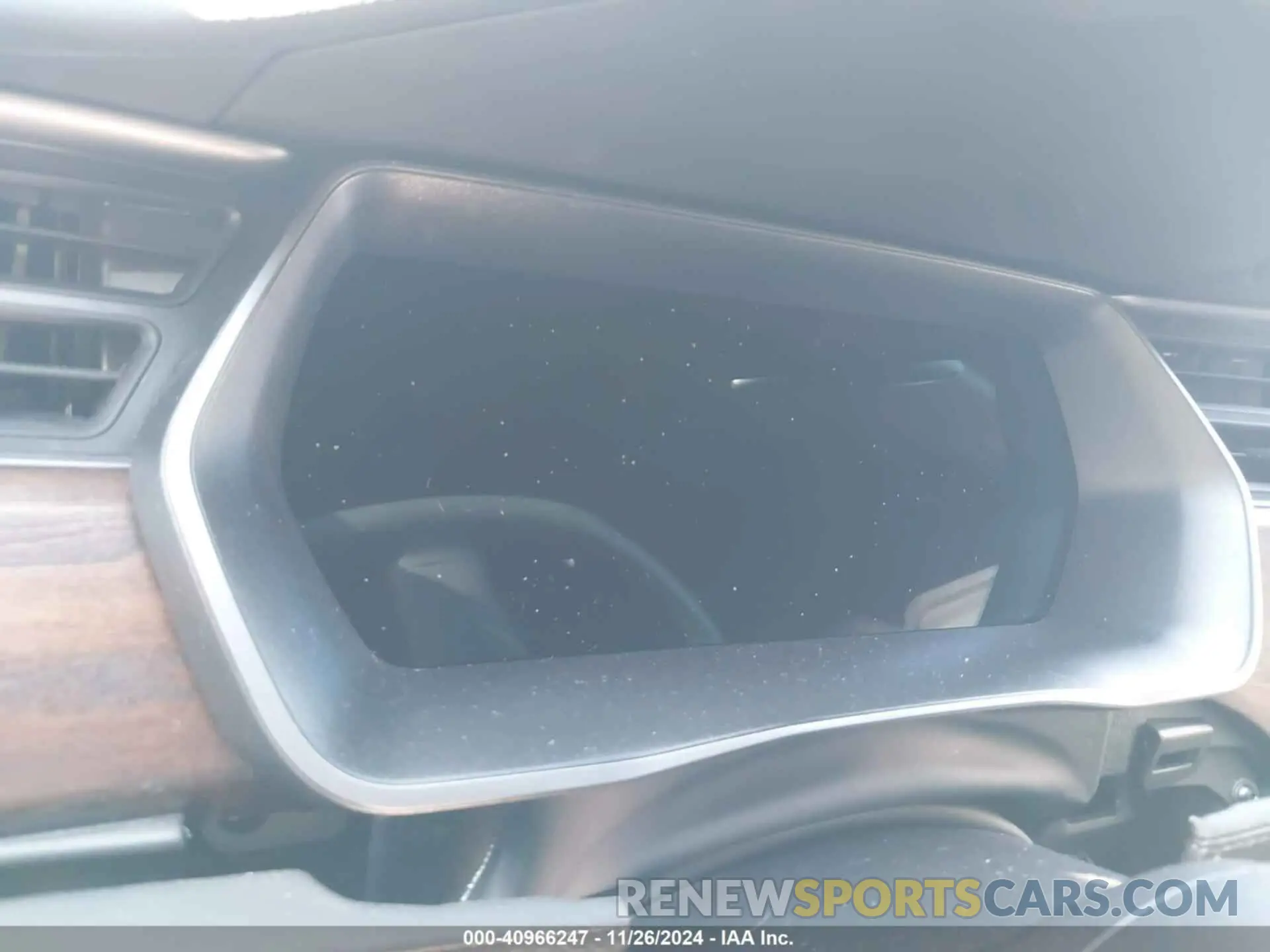 7 fotografías del automóvil dañado 5YJSA1E28LF414851 TESLA MODEL S 2020