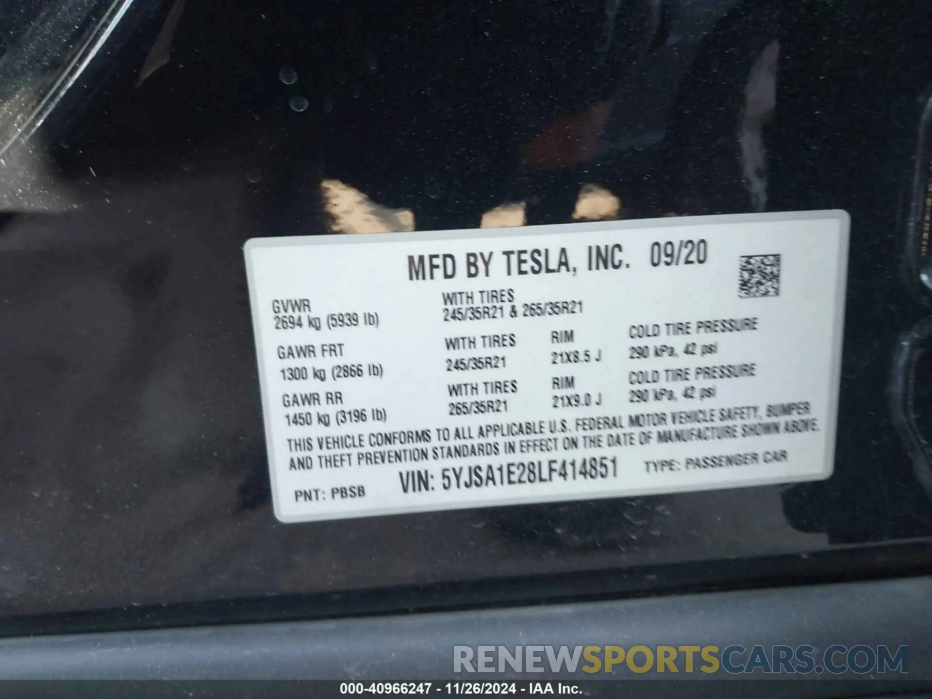 9 fotografías del automóvil dañado 5YJSA1E28LF414851 TESLA MODEL S 2020