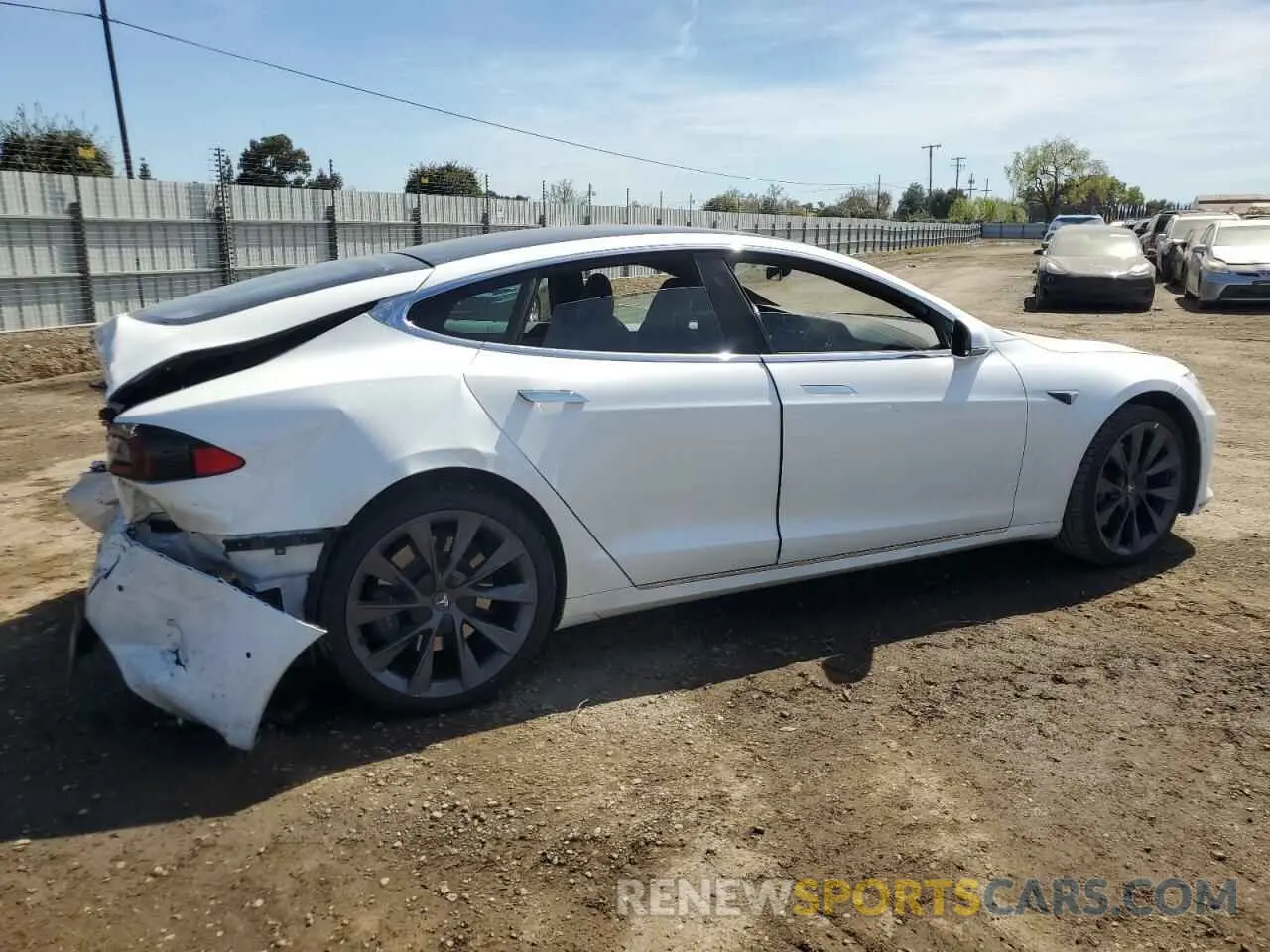3 fotografías del automóvil dañado 5YJSA1E29LF365241 TESLA MODEL S 2020