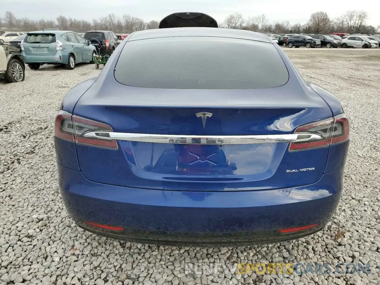6 fotografías del automóvil dañado 5YJSA1E29LF381892 TESLA MODEL S 2020