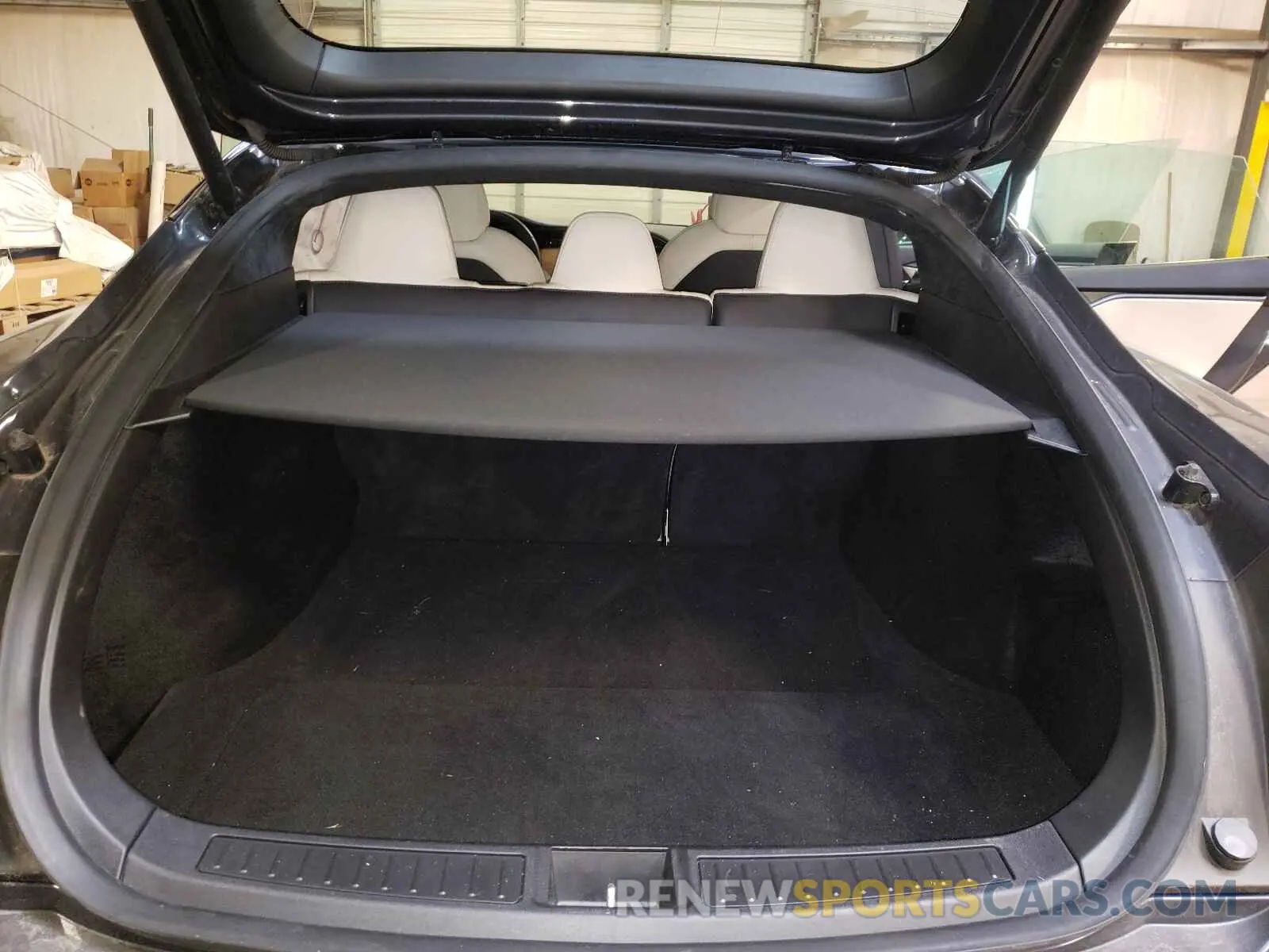 9 fotografías del automóvil dañado 5YJSA1E2XLF398622 TESLA MODEL S 2020