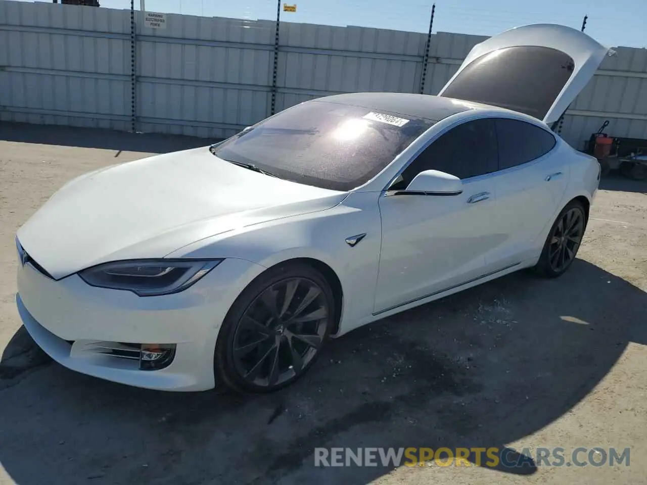 1 fotografías del automóvil dañado 5YJSA1E2XLF415645 TESLA MODEL S 2020