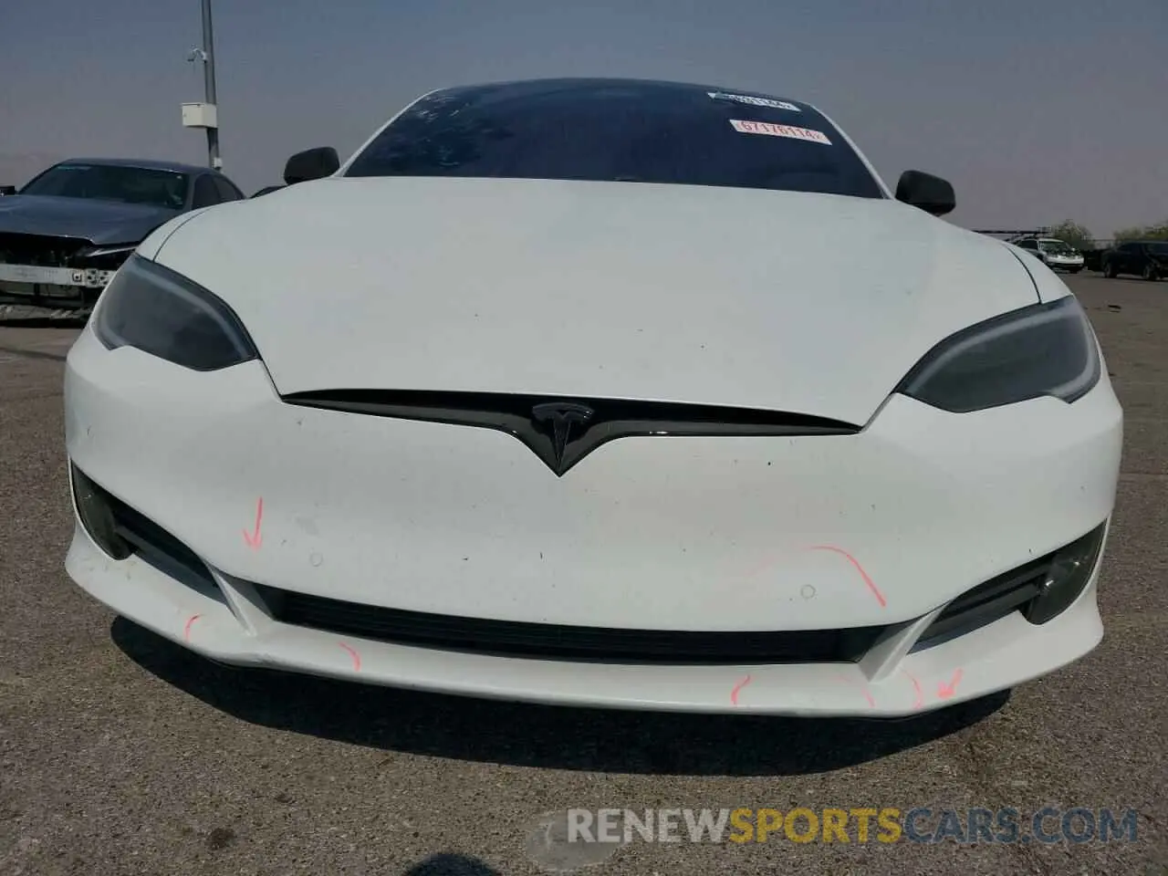 5 fotografías del automóvil dañado 5YJSA1E42LF379600 TESLA MODEL S 2020