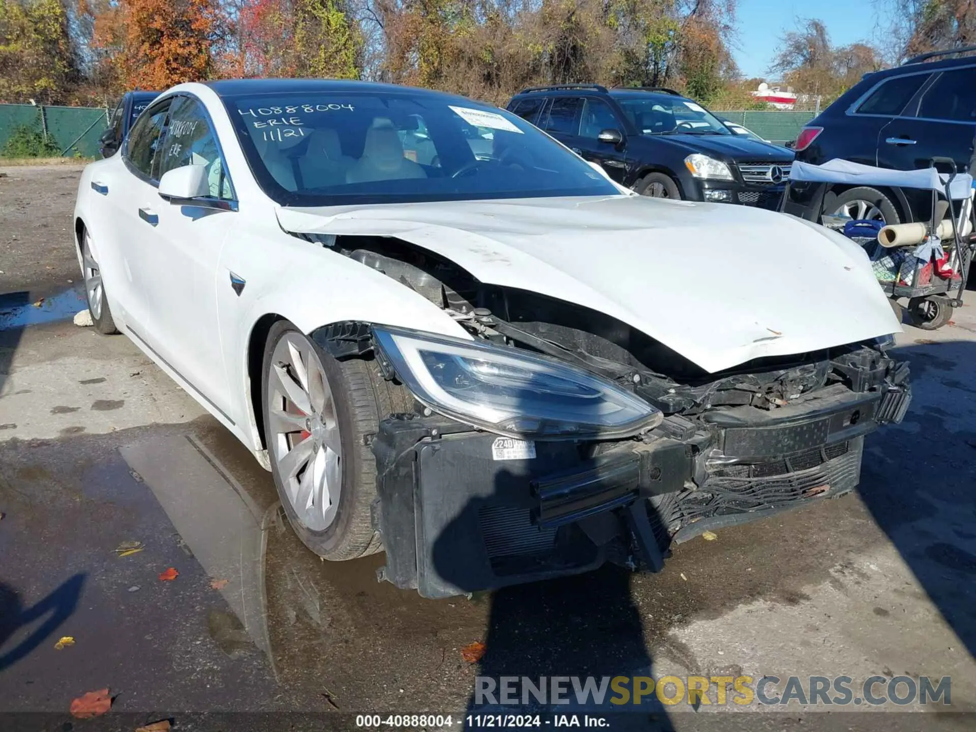 19 fotografías del automóvil dañado 5YJSA1E43LF355354 TESLA MODEL S 2020