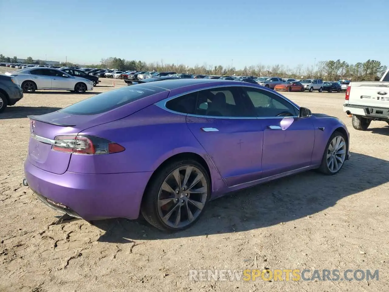 3 fotografías del automóvil dañado 5YJSA1E44LF364189 TESLA MODEL S 2020