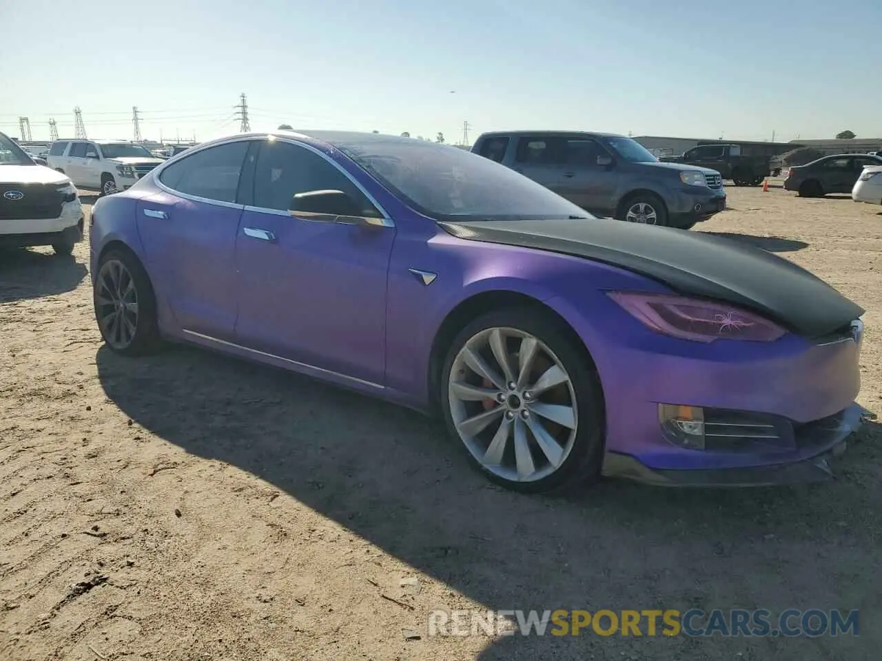 4 fotografías del automóvil dañado 5YJSA1E44LF364189 TESLA MODEL S 2020