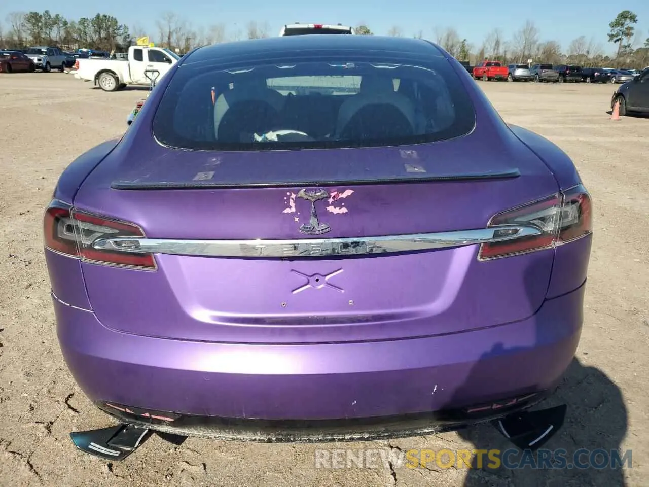 6 fotografías del automóvil dañado 5YJSA1E44LF364189 TESLA MODEL S 2020