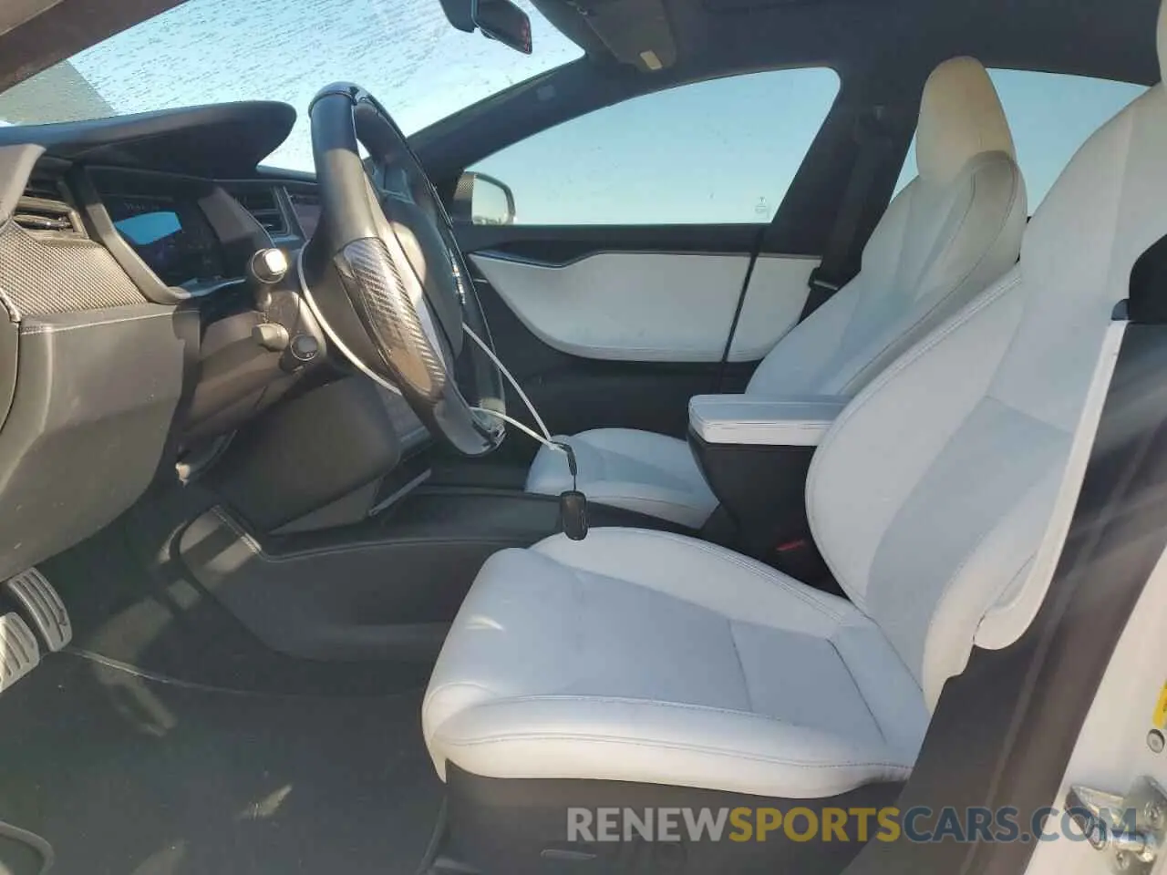 7 fotografías del automóvil dañado 5YJSA1E44LF364189 TESLA MODEL S 2020
