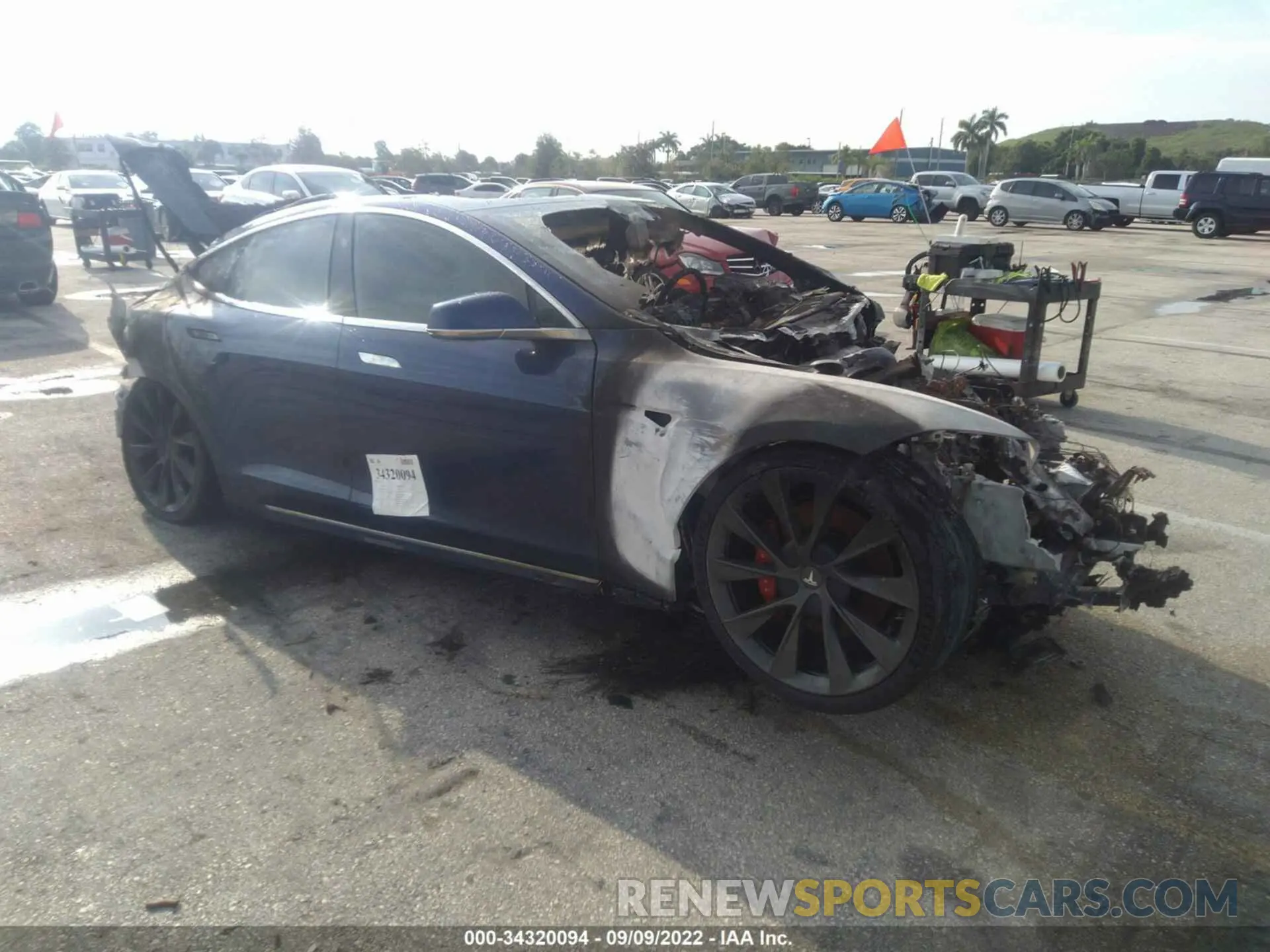 1 fotografías del automóvil dañado 5YJSA1E46LF400397 TESLA MODEL S 2020