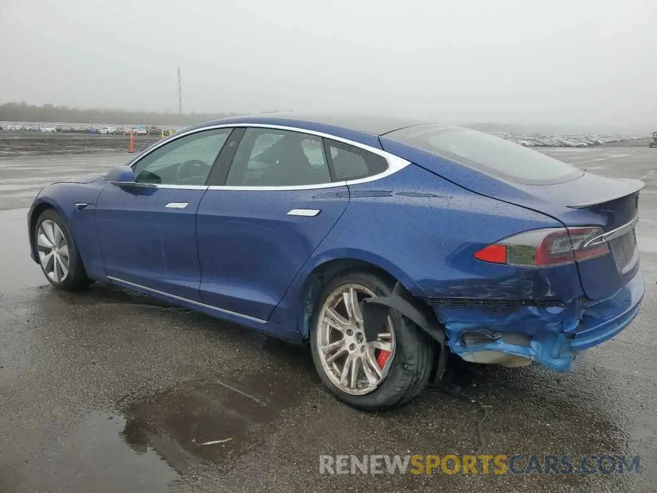 2 fotografías del automóvil dañado 5YJSA1E47LF390673 TESLA MODEL S 2020