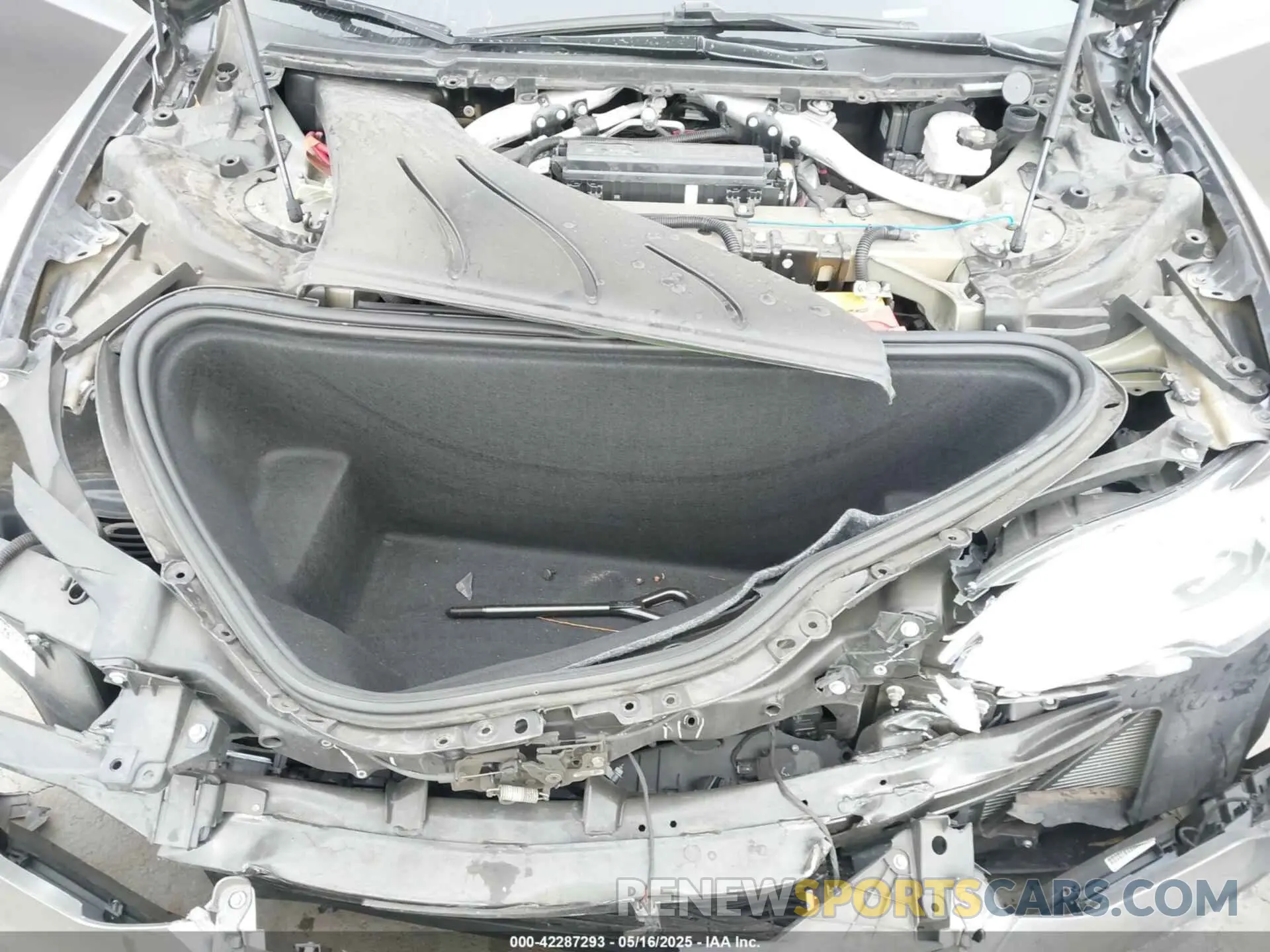 10 fotografías del automóvil dañado 5YJSA1E49LF389105 TESLA MODEL S 2020