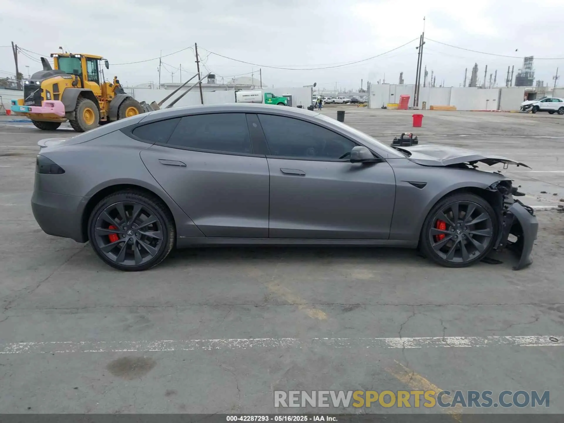 13 fotografías del automóvil dañado 5YJSA1E49LF389105 TESLA MODEL S 2020