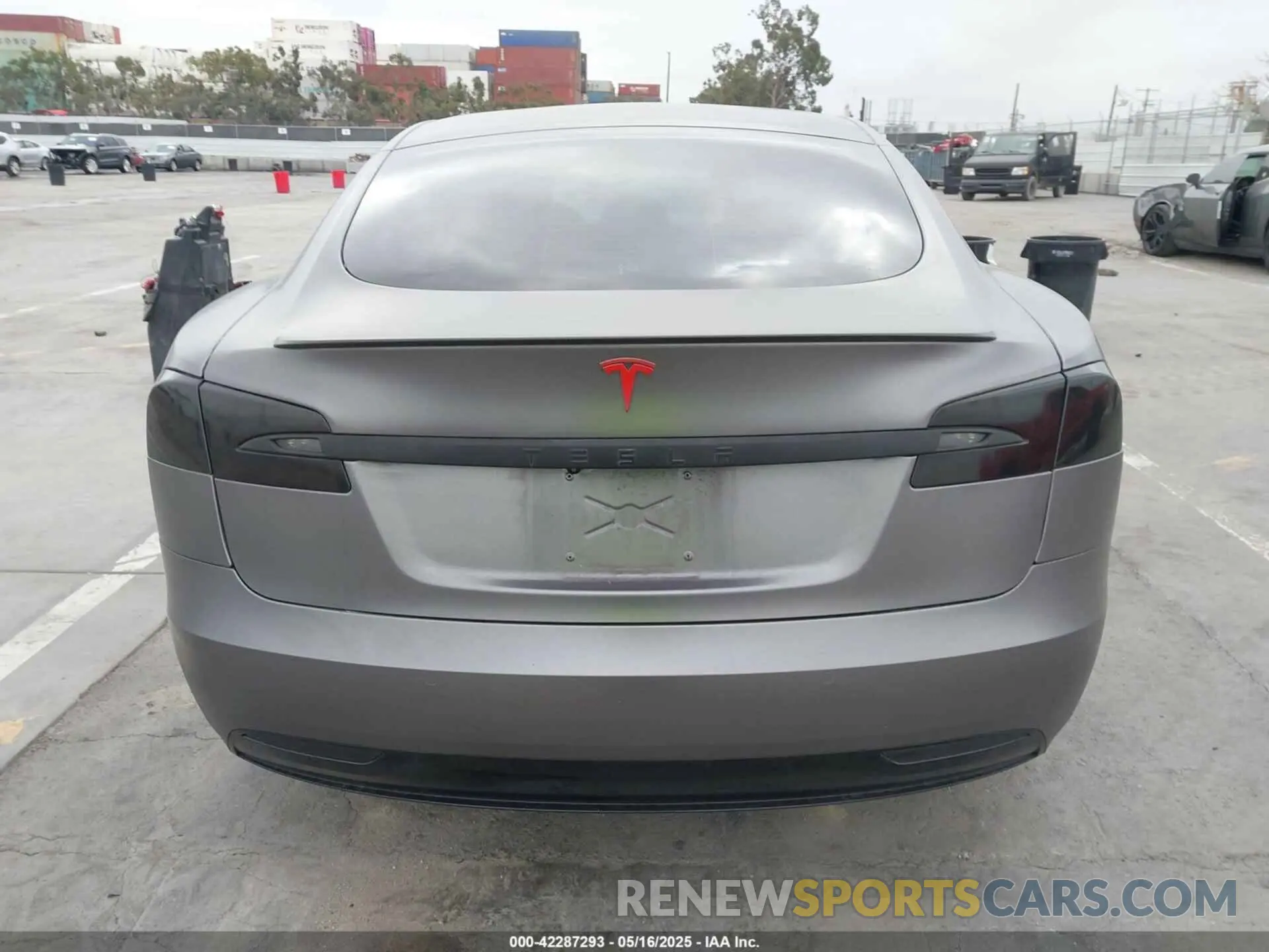 16 fotografías del automóvil dañado 5YJSA1E49LF389105 TESLA MODEL S 2020
