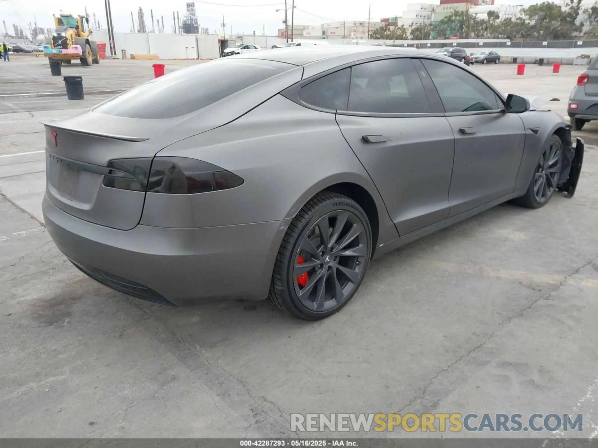 4 fotografías del automóvil dañado 5YJSA1E49LF389105 TESLA MODEL S 2020