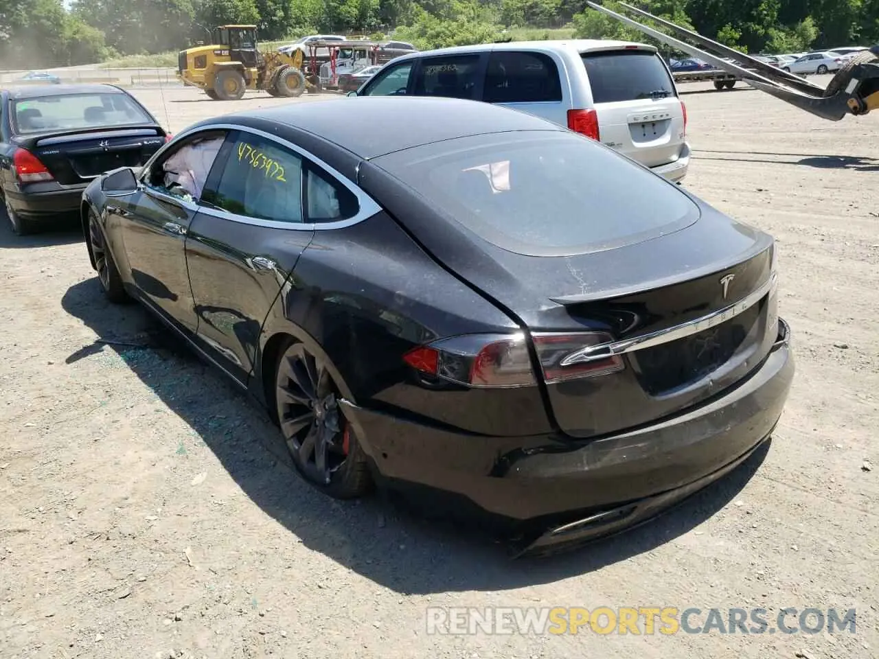 3 fotografías del automóvil dañado 5YJSA1E4XLF390814 TESLA MODEL S 2020