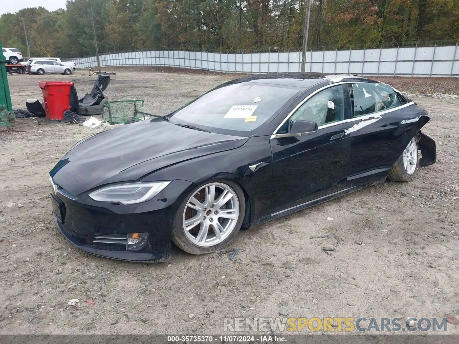 2 fotografías del automóvil dañado 5YJSA1E20MF427742 TESLA MODEL S 2021
