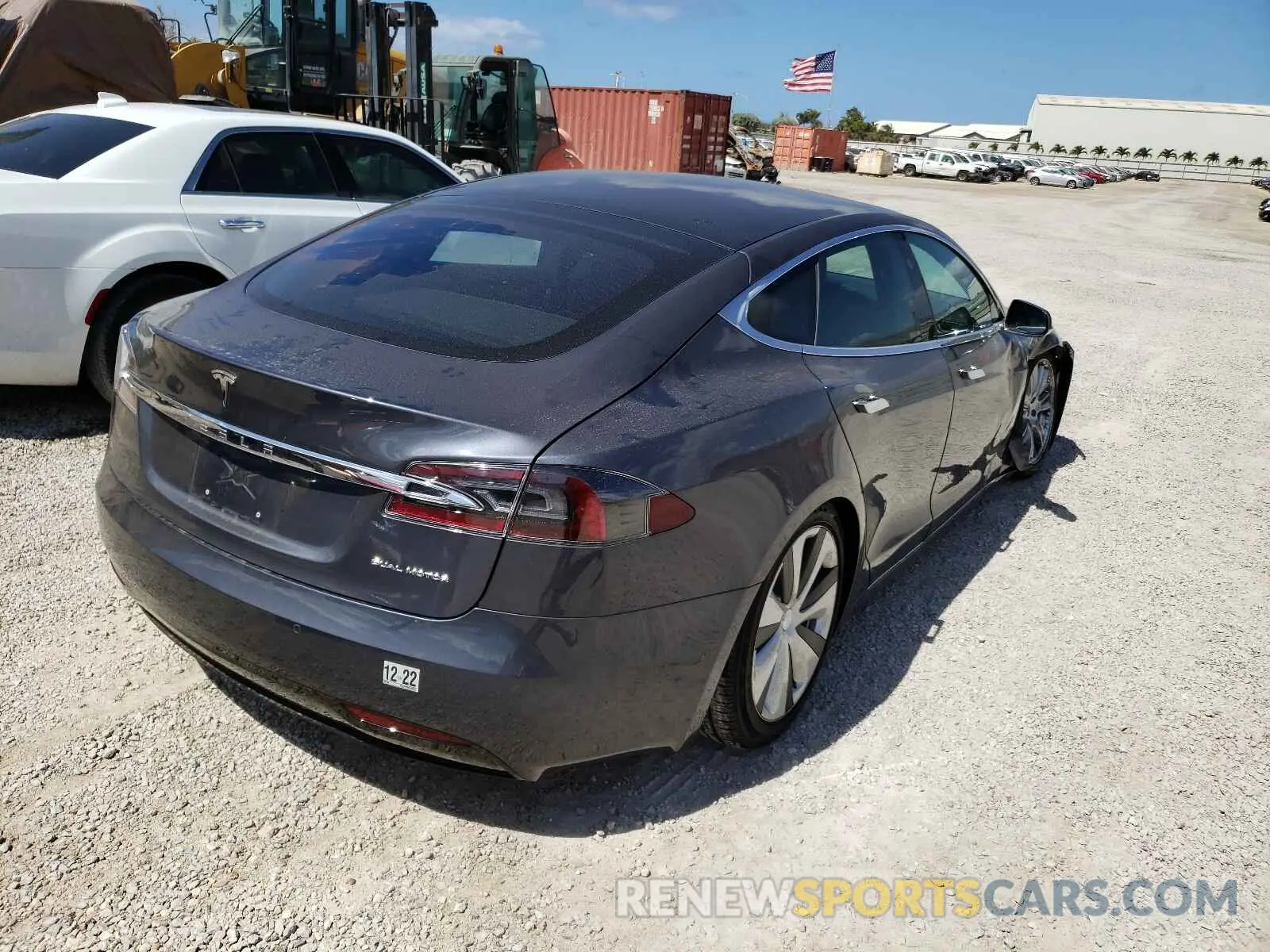 4 fotografías del automóvil dañado 5YJSA1E22MF425359 TESLA MODEL S 2021