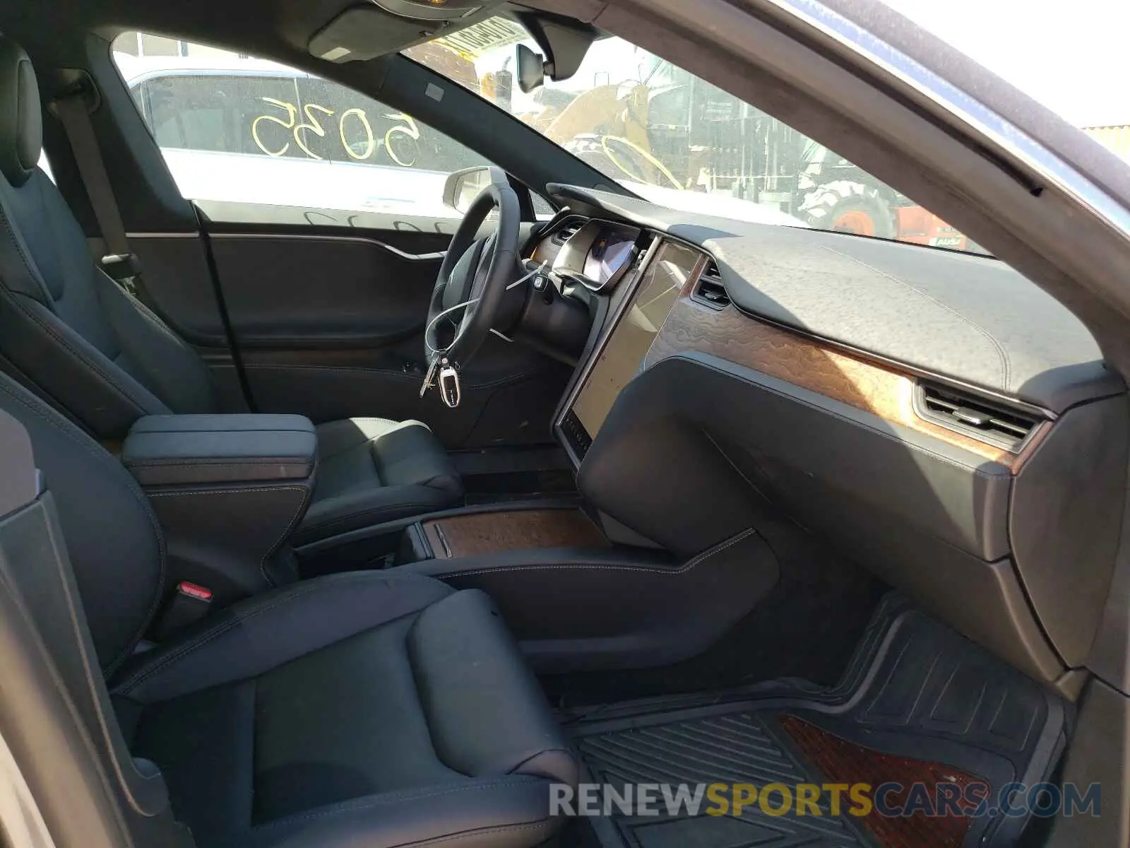 5 fotografías del automóvil dañado 5YJSA1E22MF425359 TESLA MODEL S 2021